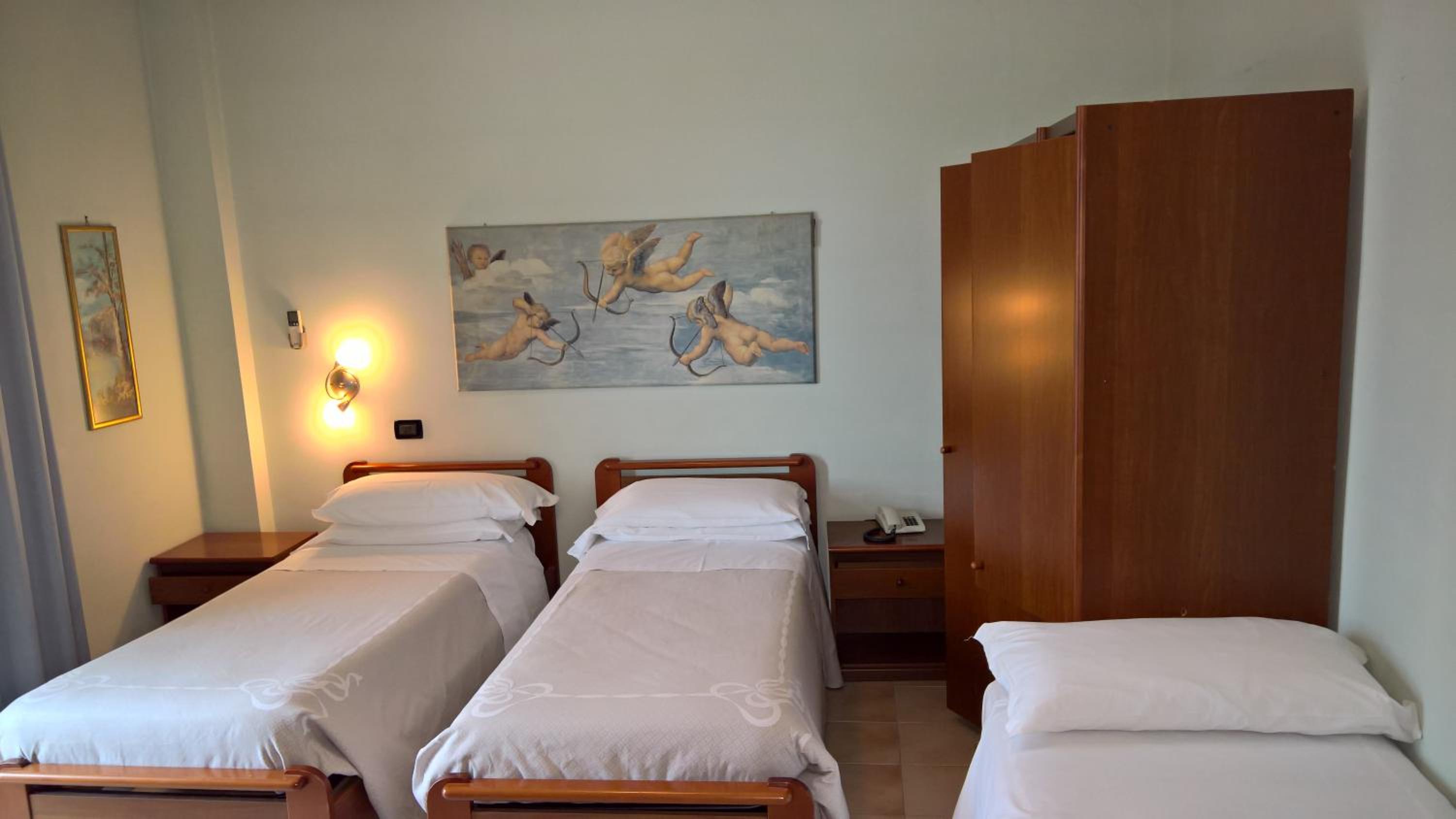 Triple Room - Photo 3