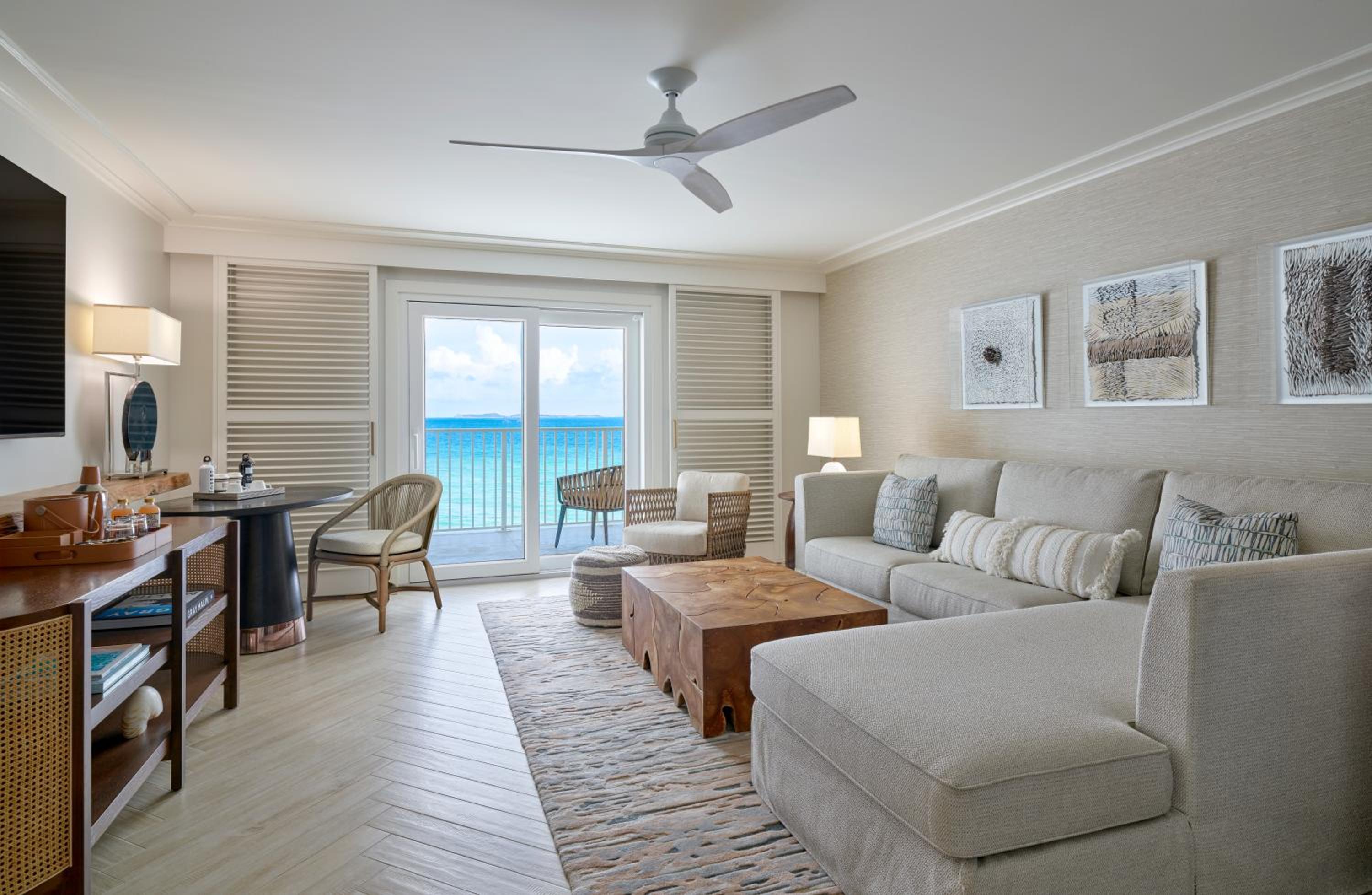 1 Bedroom Suite, 1 King, Sofa bed, Ocean view, Balcony (Mobility Accessible w/ Roll-in Shower)
