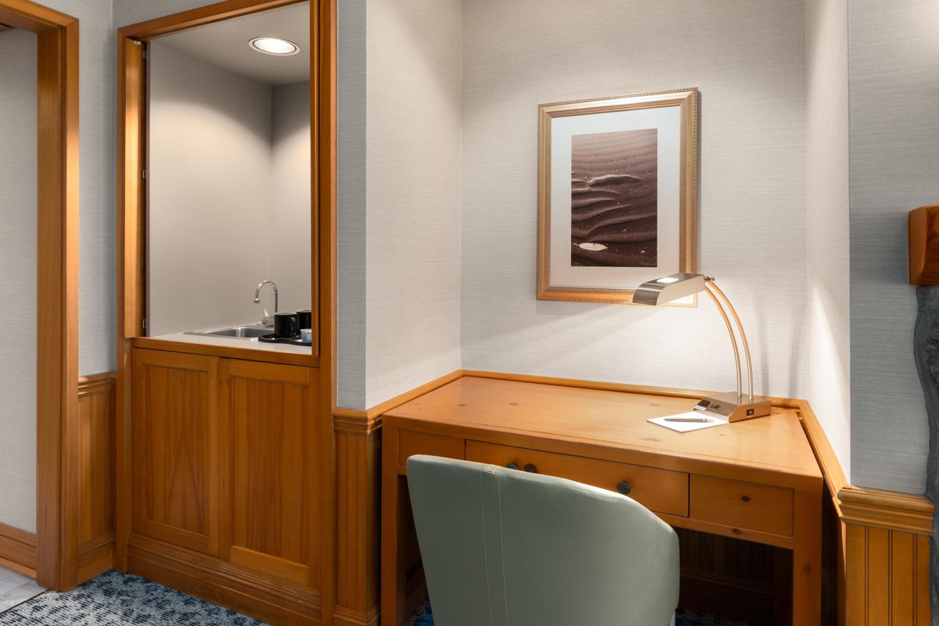 King Suite with Water View - Non-Smoking - Photo 3