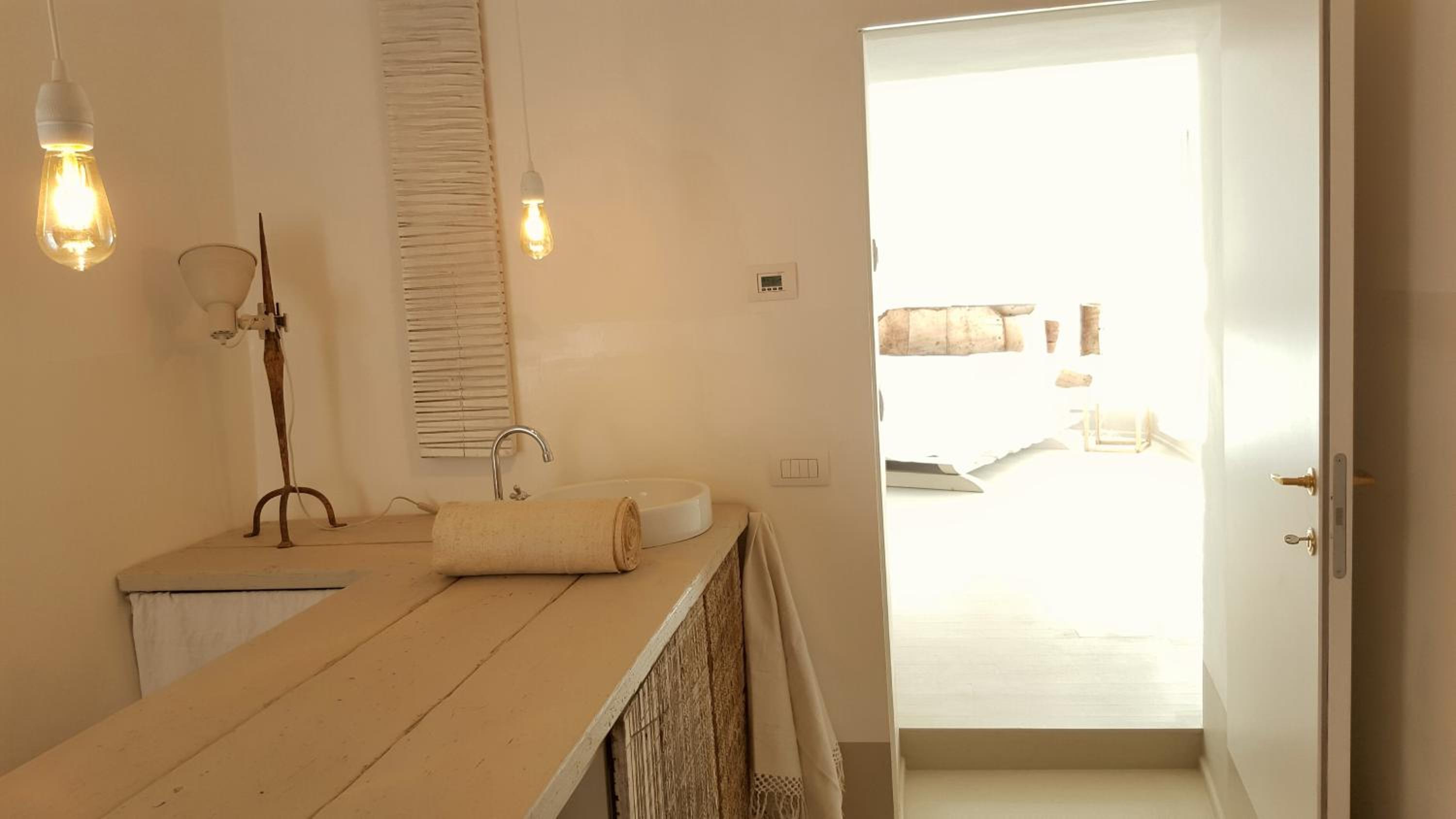 Deluxe Double Room with Extra Bed photo 2
