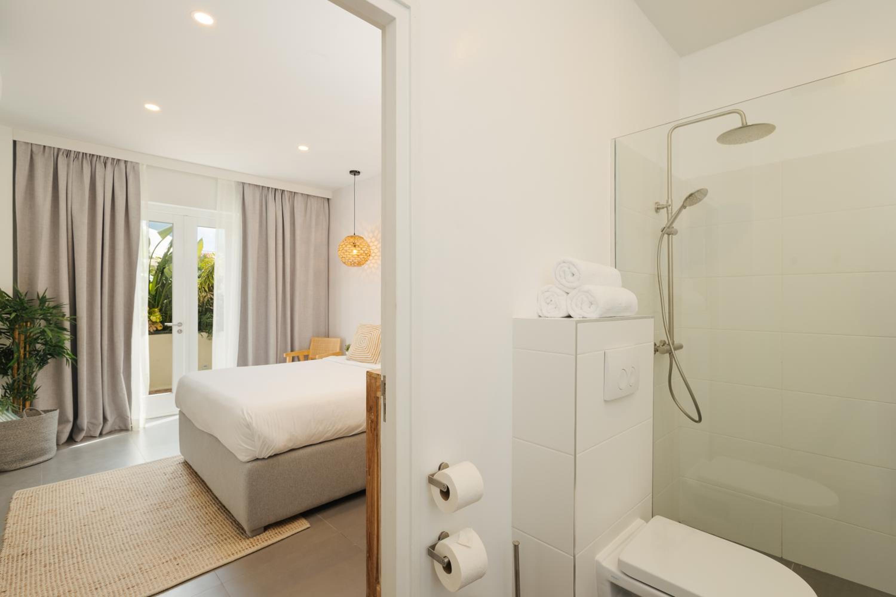 Suite with Garden View