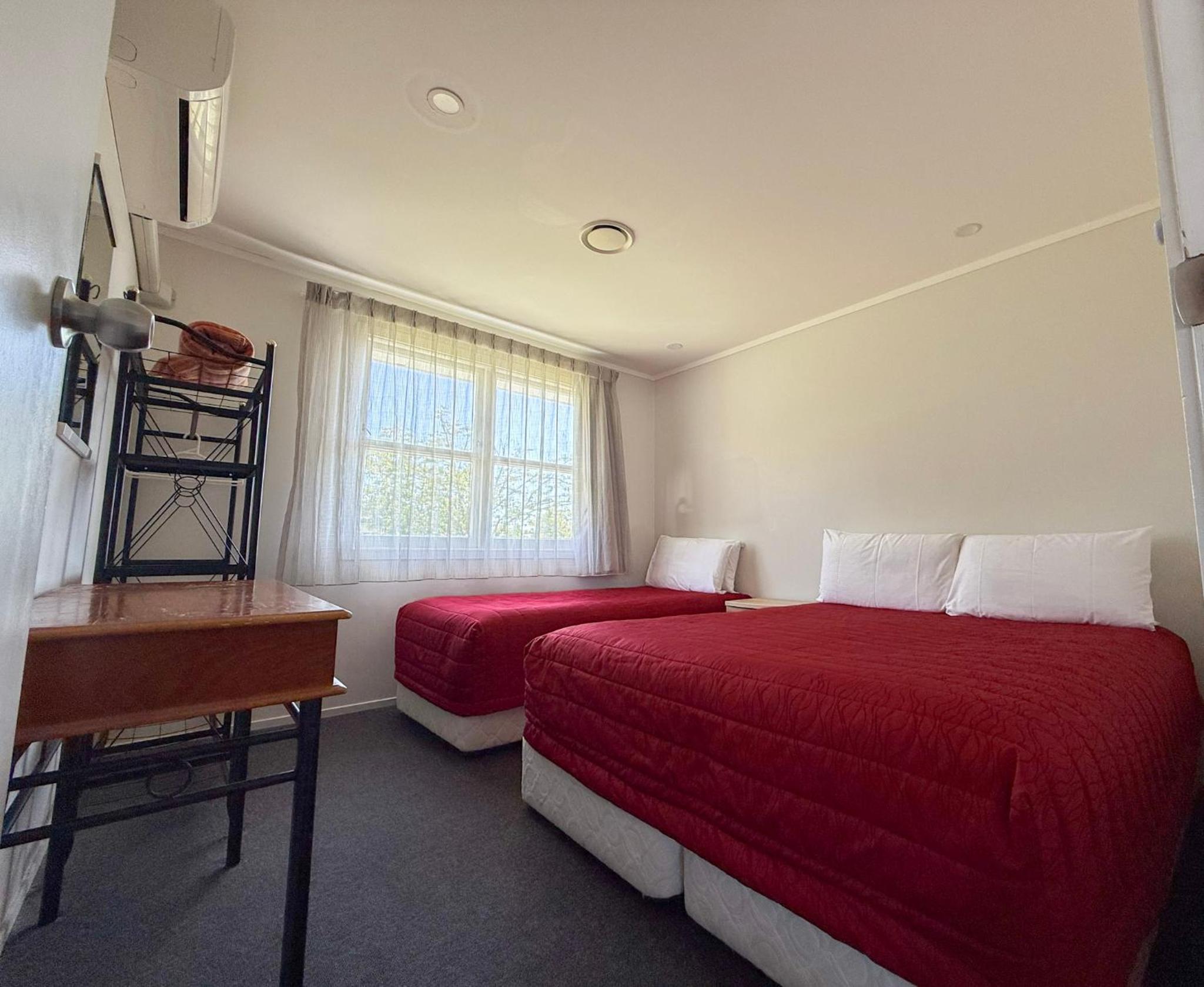 Family 2 Bedroom Apartment - Photo 5