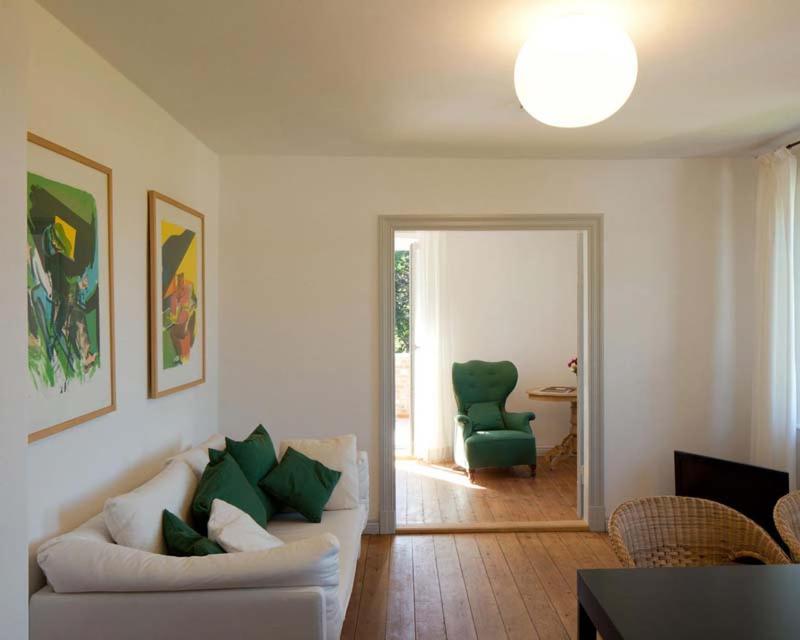 Apartment with Balcony photo 1