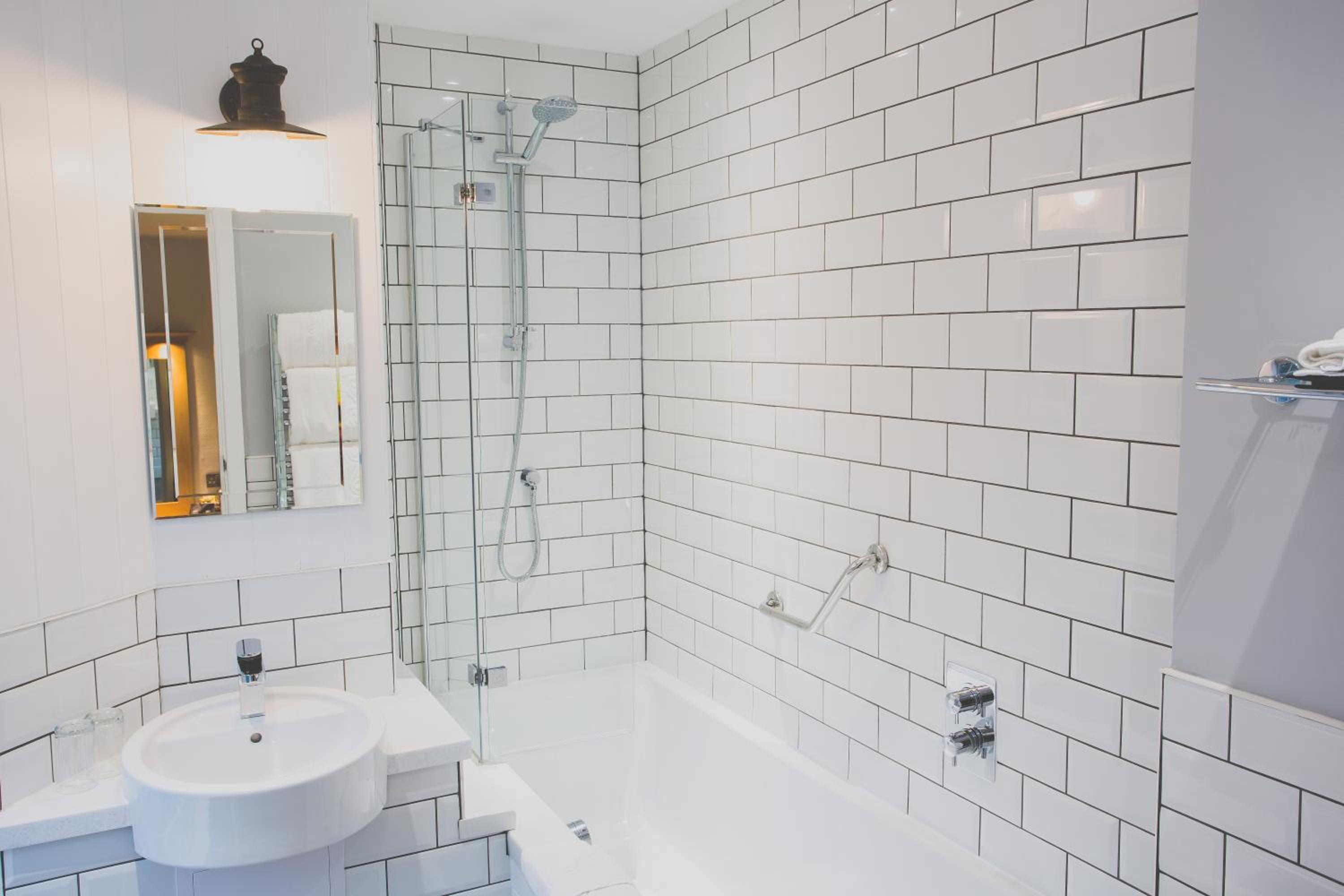 Classic Double or Twin Room with Inland View - Photo 4