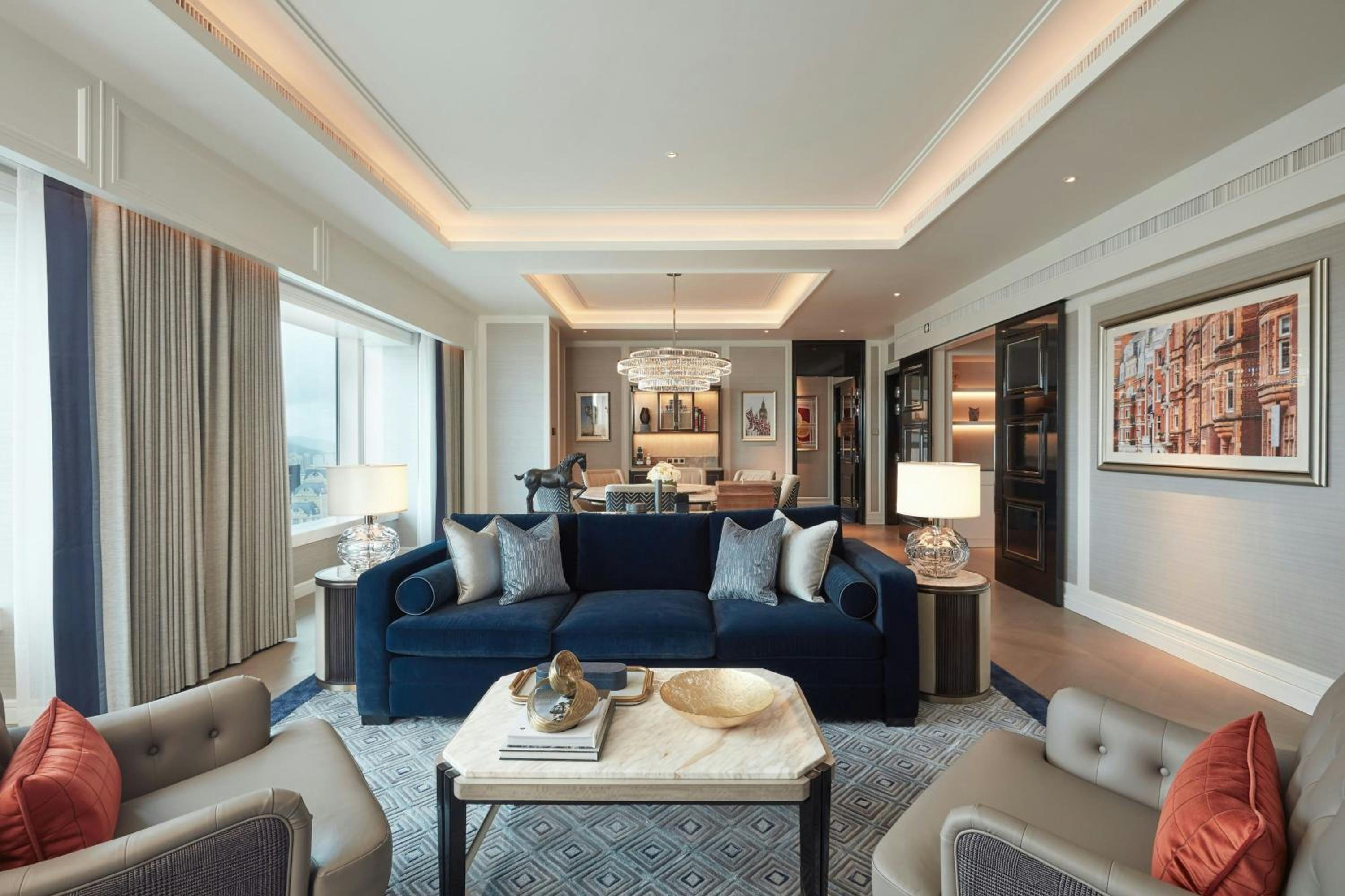 Two-Bedroom Norman Suite with City View