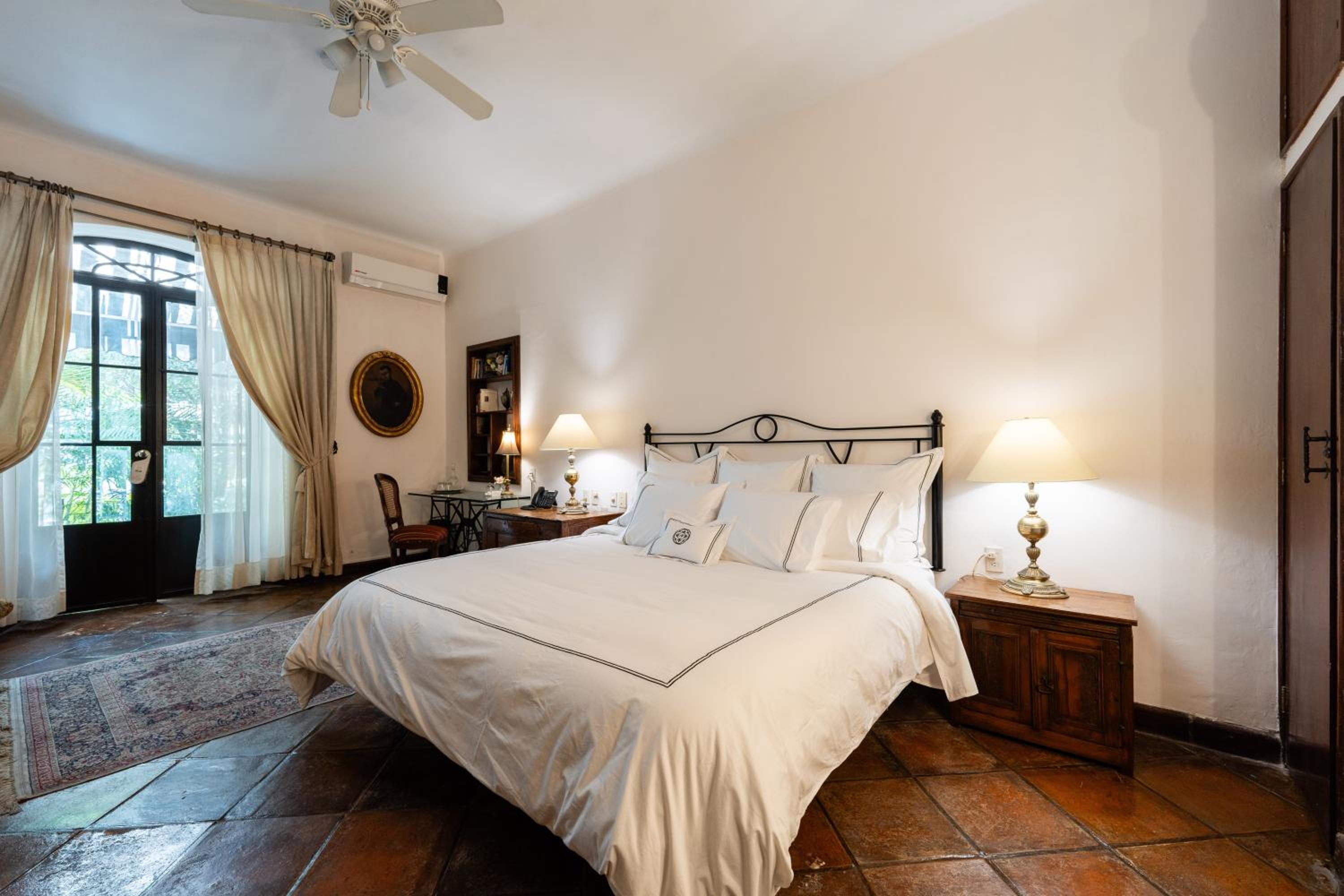 Suite with Garden View photo 2