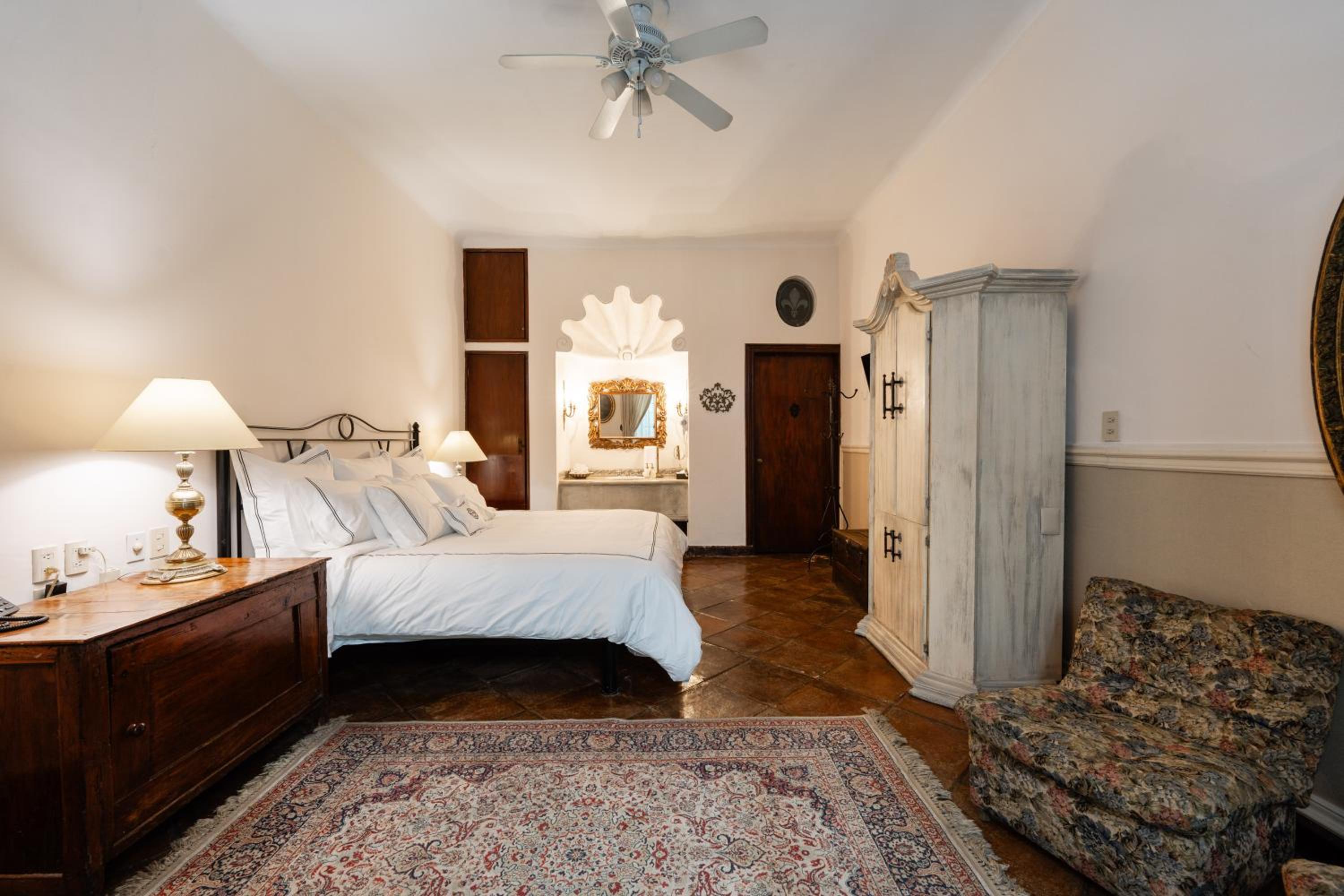 Suite with Garden View photo 3