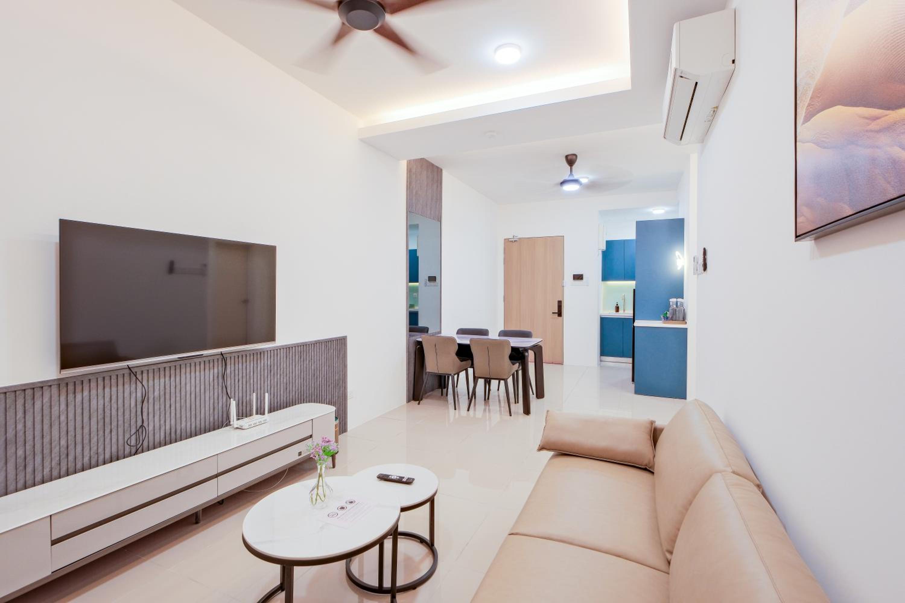 Superior Suite - Photo 6