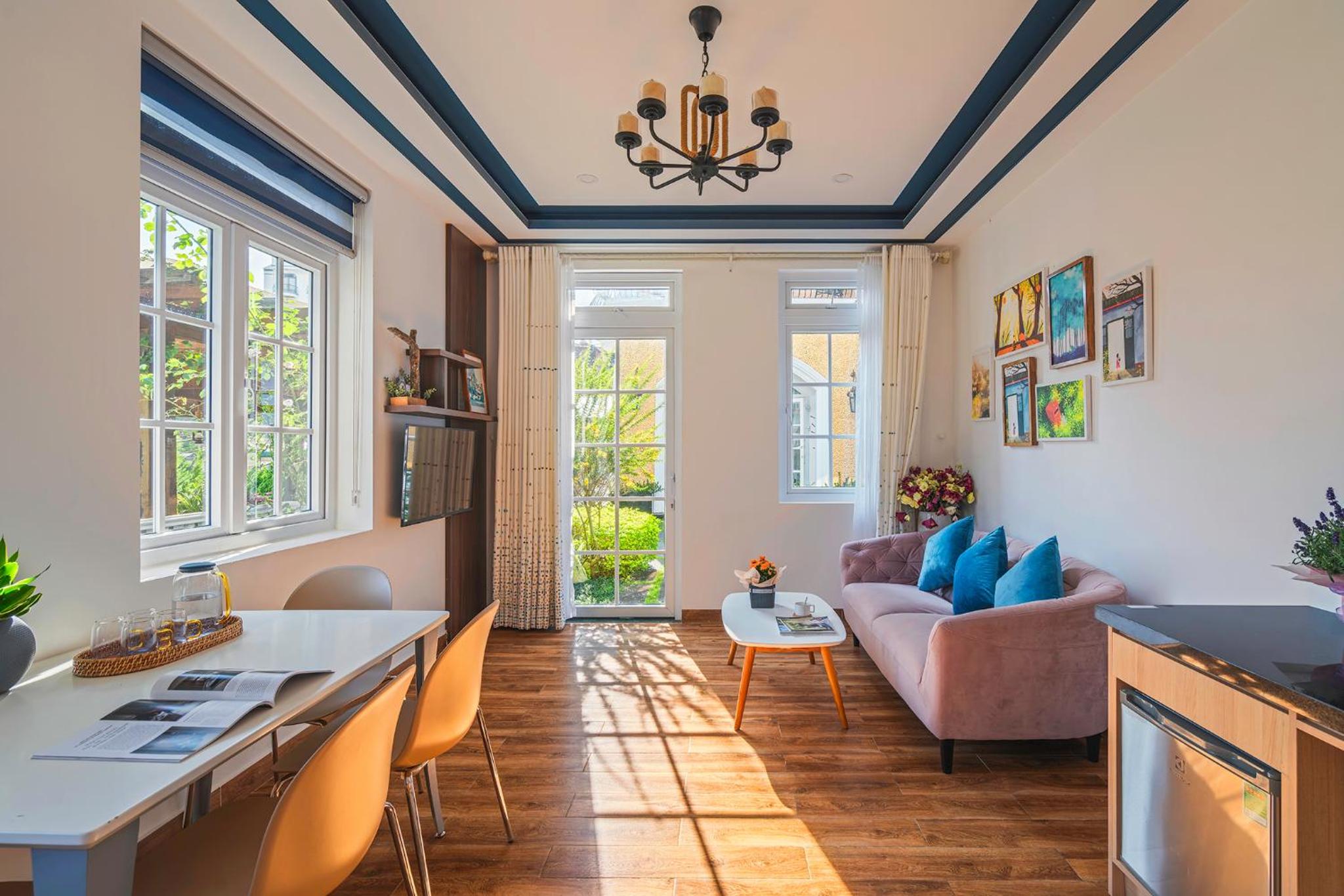 Apartment with Garden View - Photo 6
