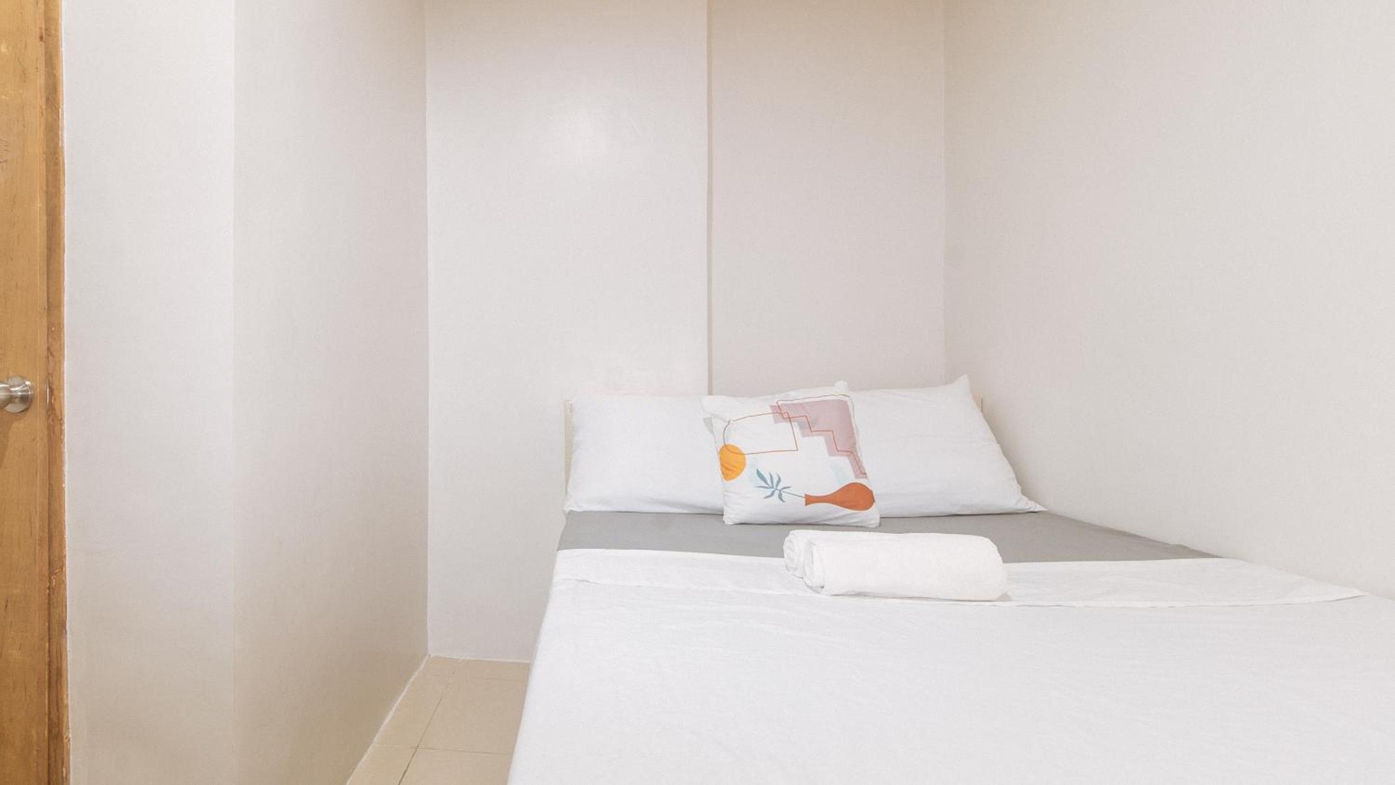 Standard Double Room - Photo 6