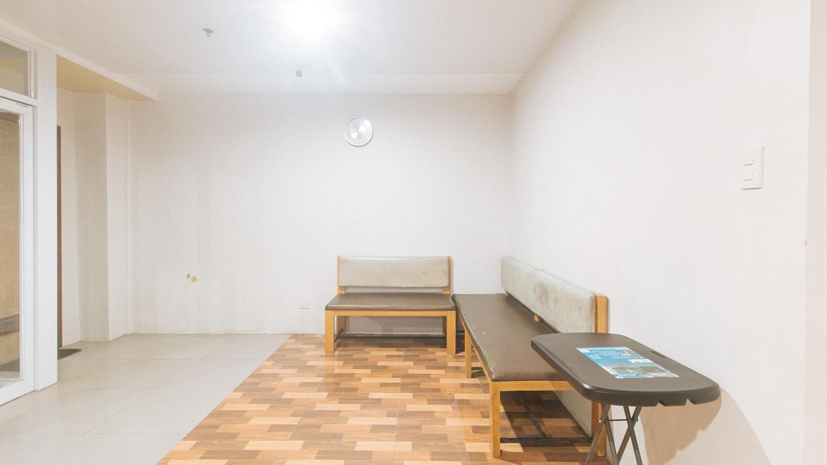 Standard Double Room - Photo 11