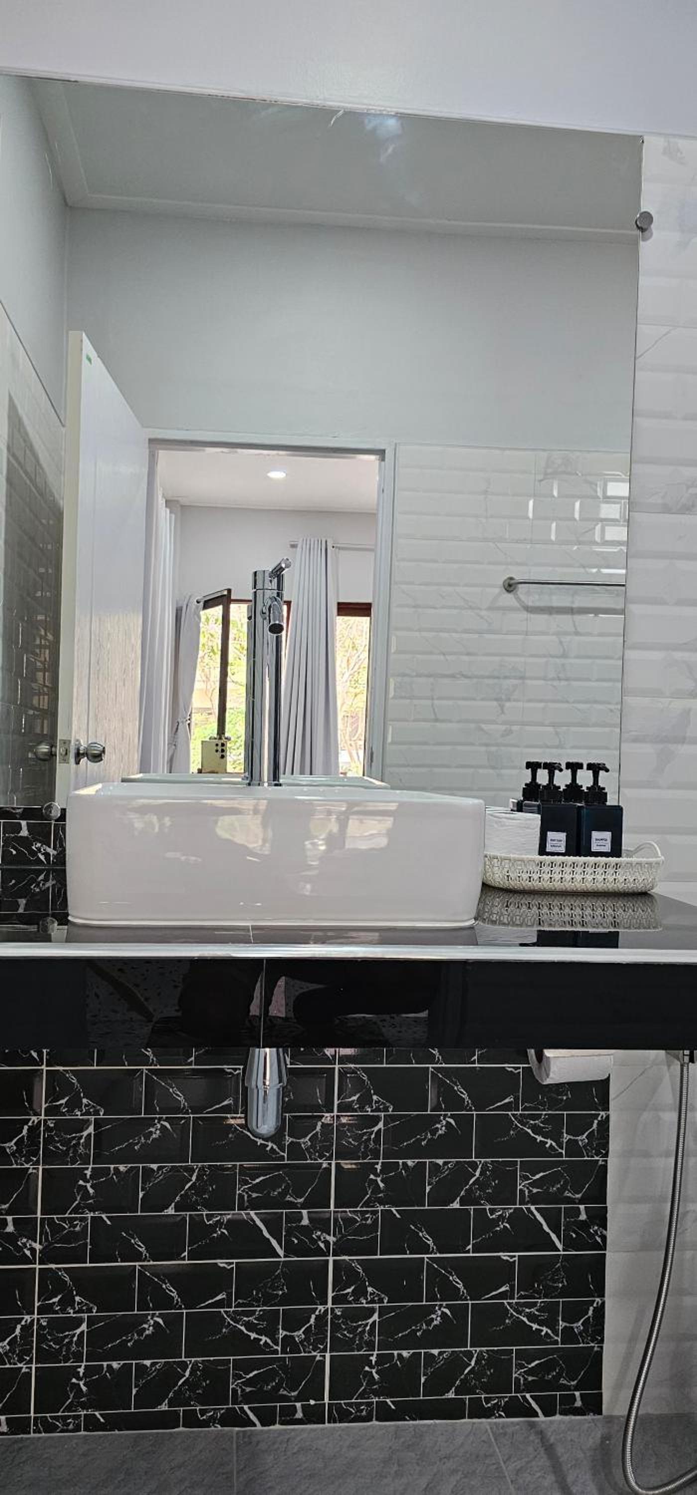 Studio with Terrace - Photo 2