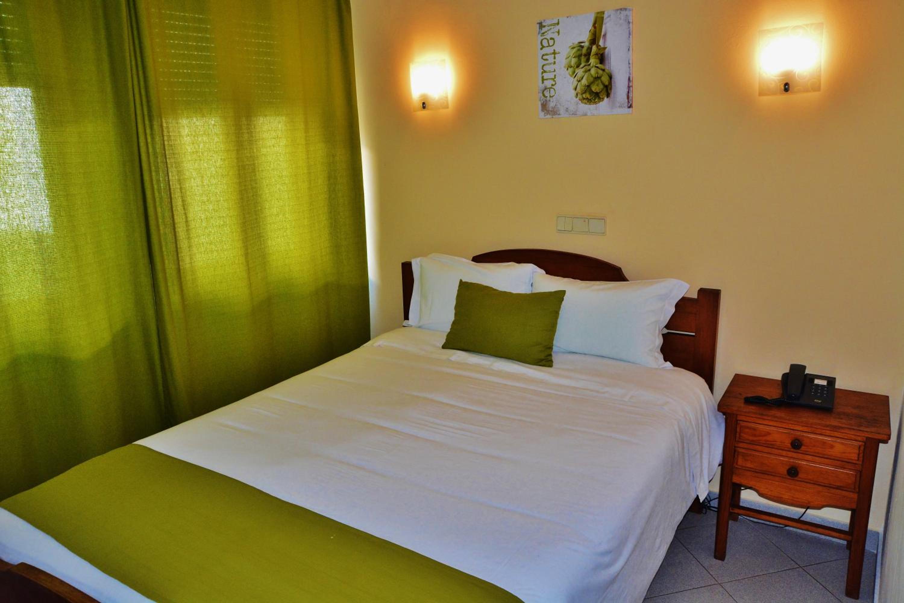 Double Room - Photo 2