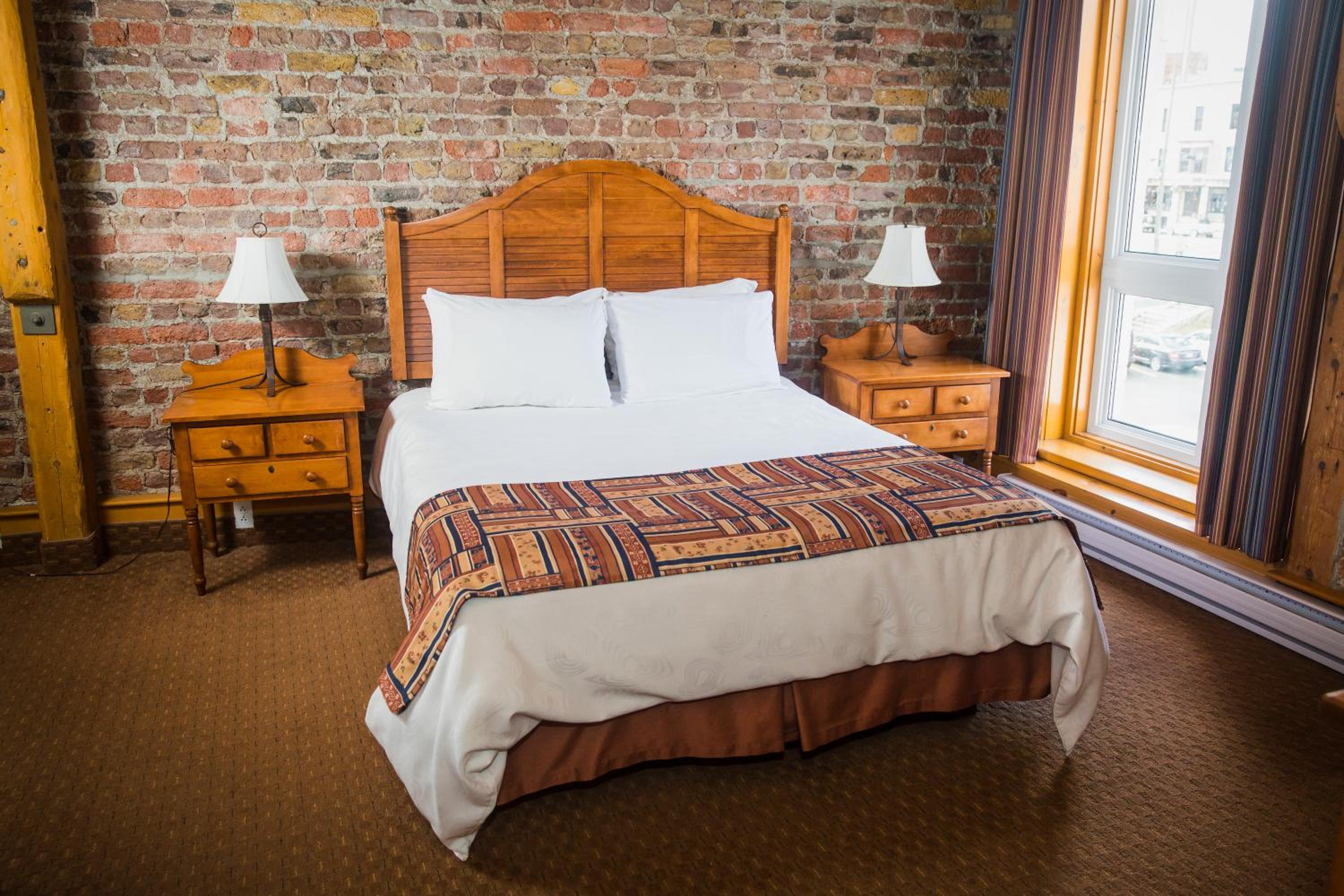 Queen Room