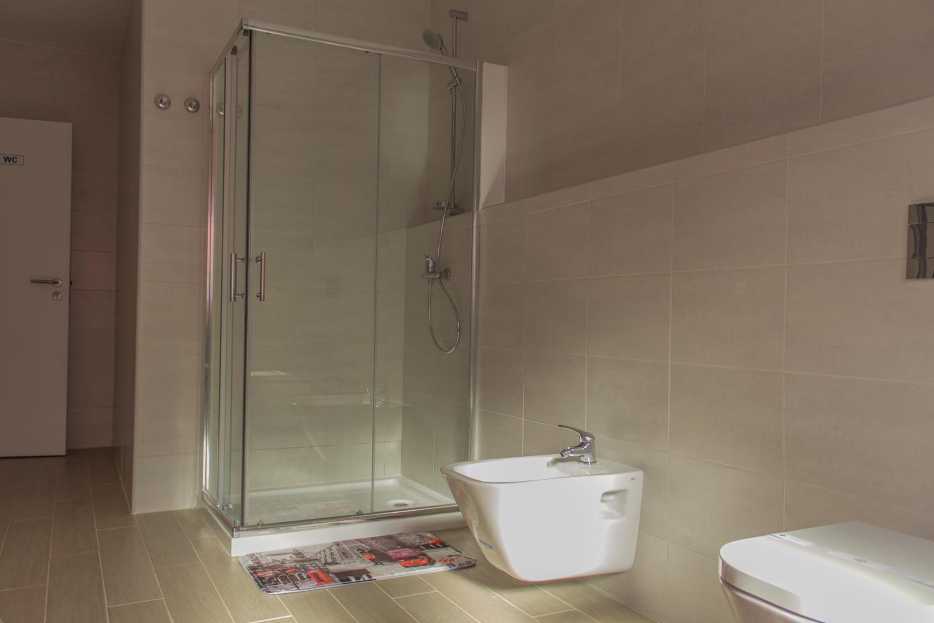Twin Room with Shared Bathroom photo 3