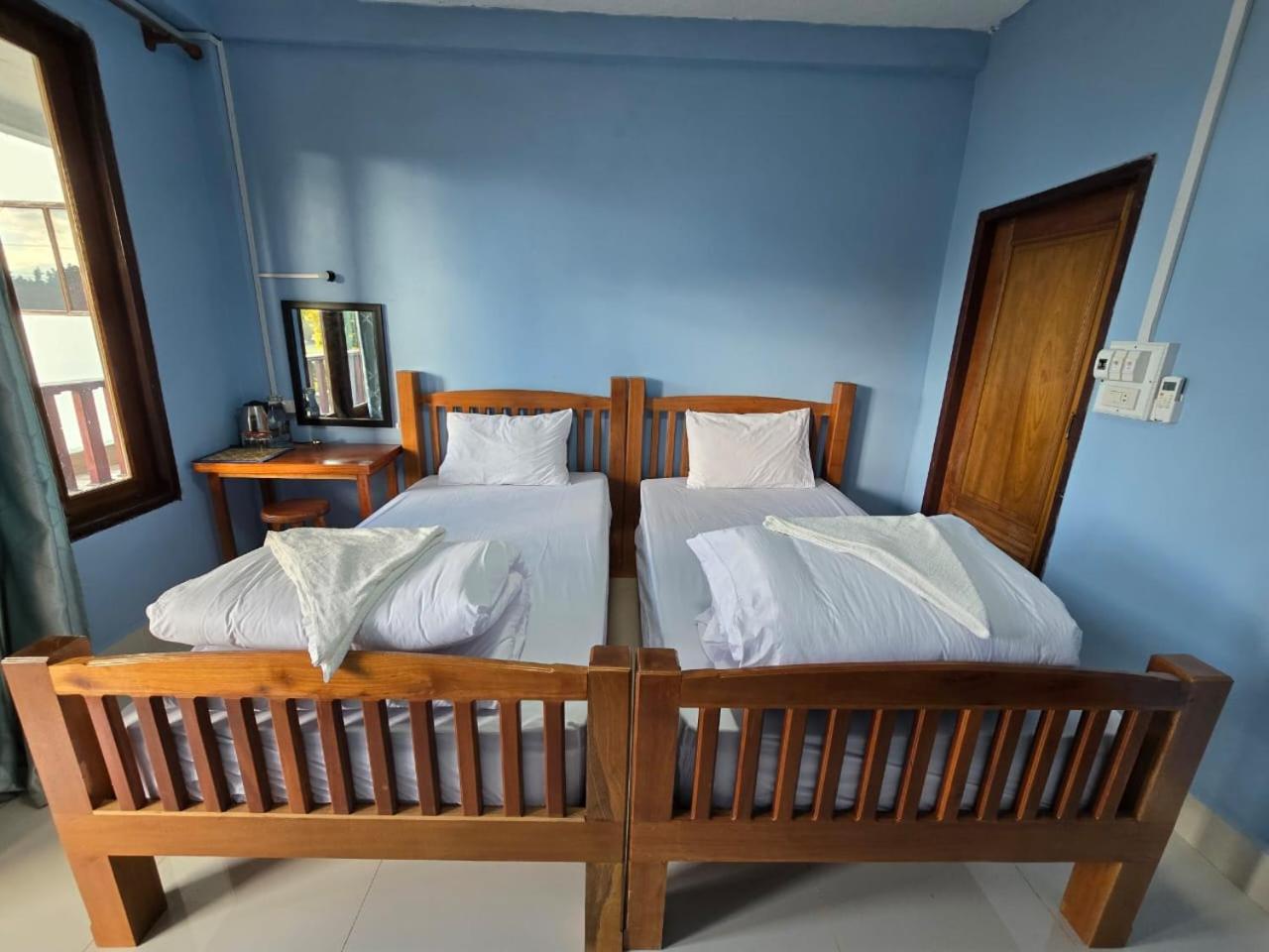 Standard Twin Room photo 3