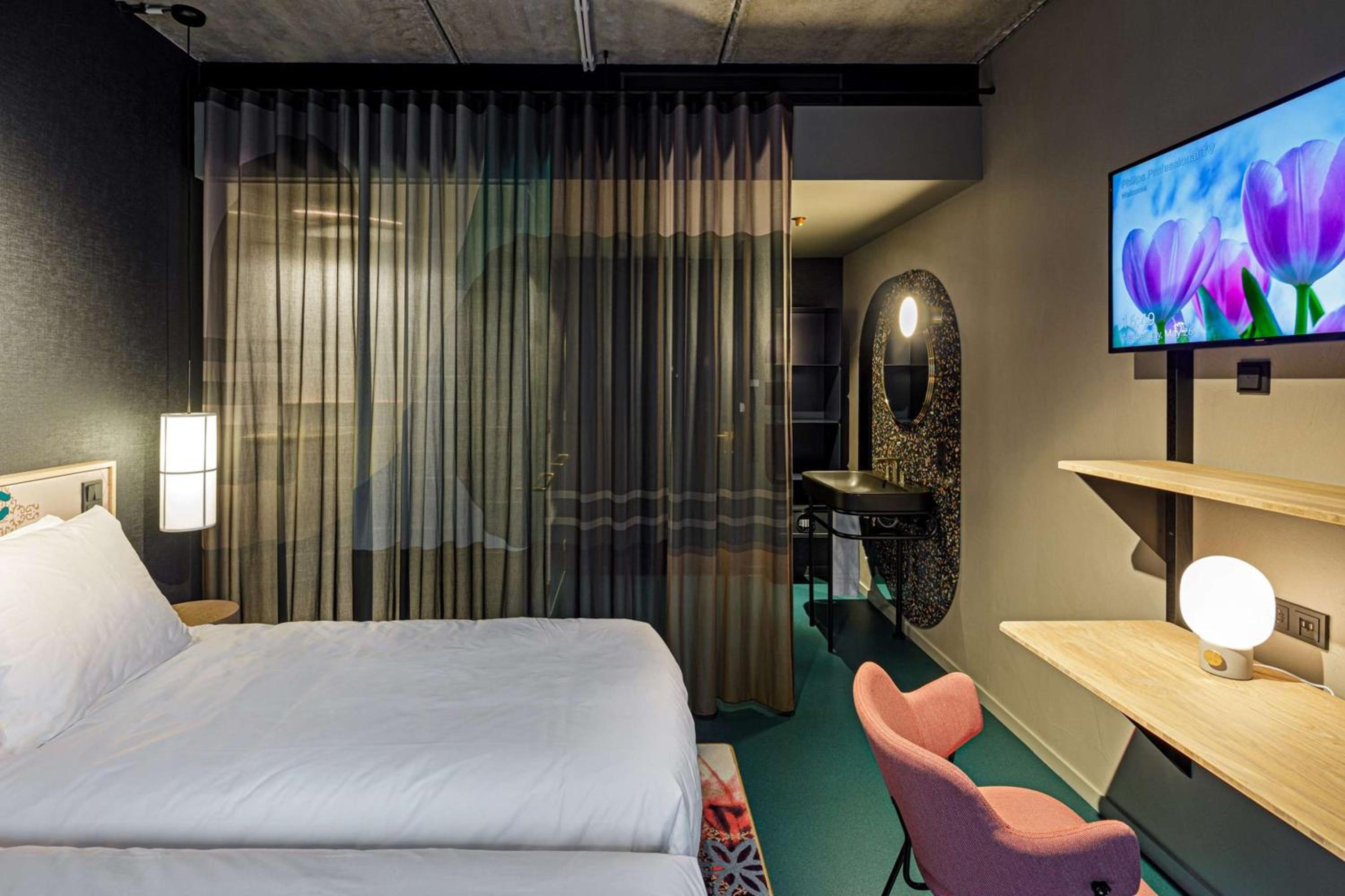 Standard Twin Room - Non-Smoking - Photo 4