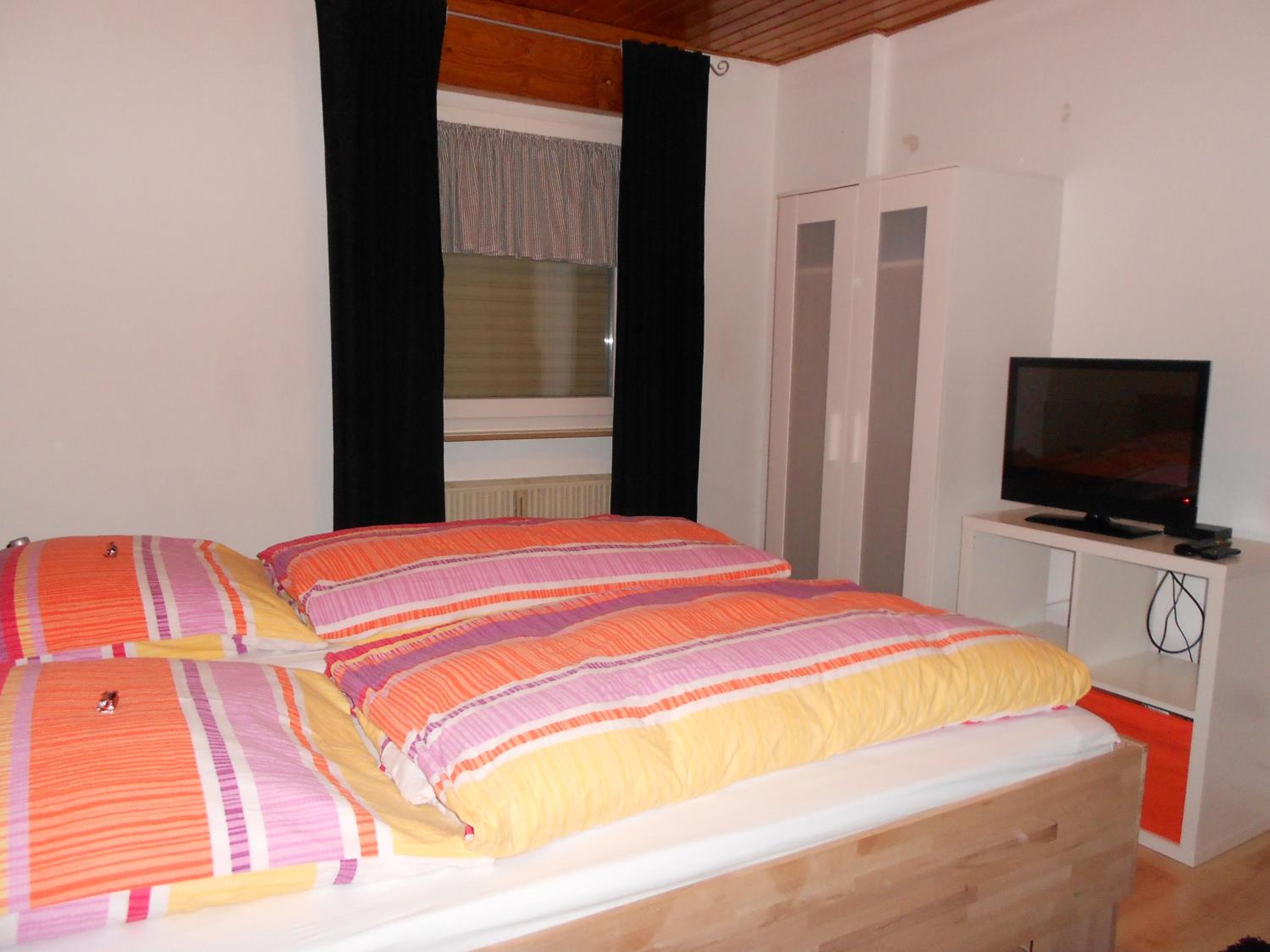 Two-Bedroom Apartment - Photo 3