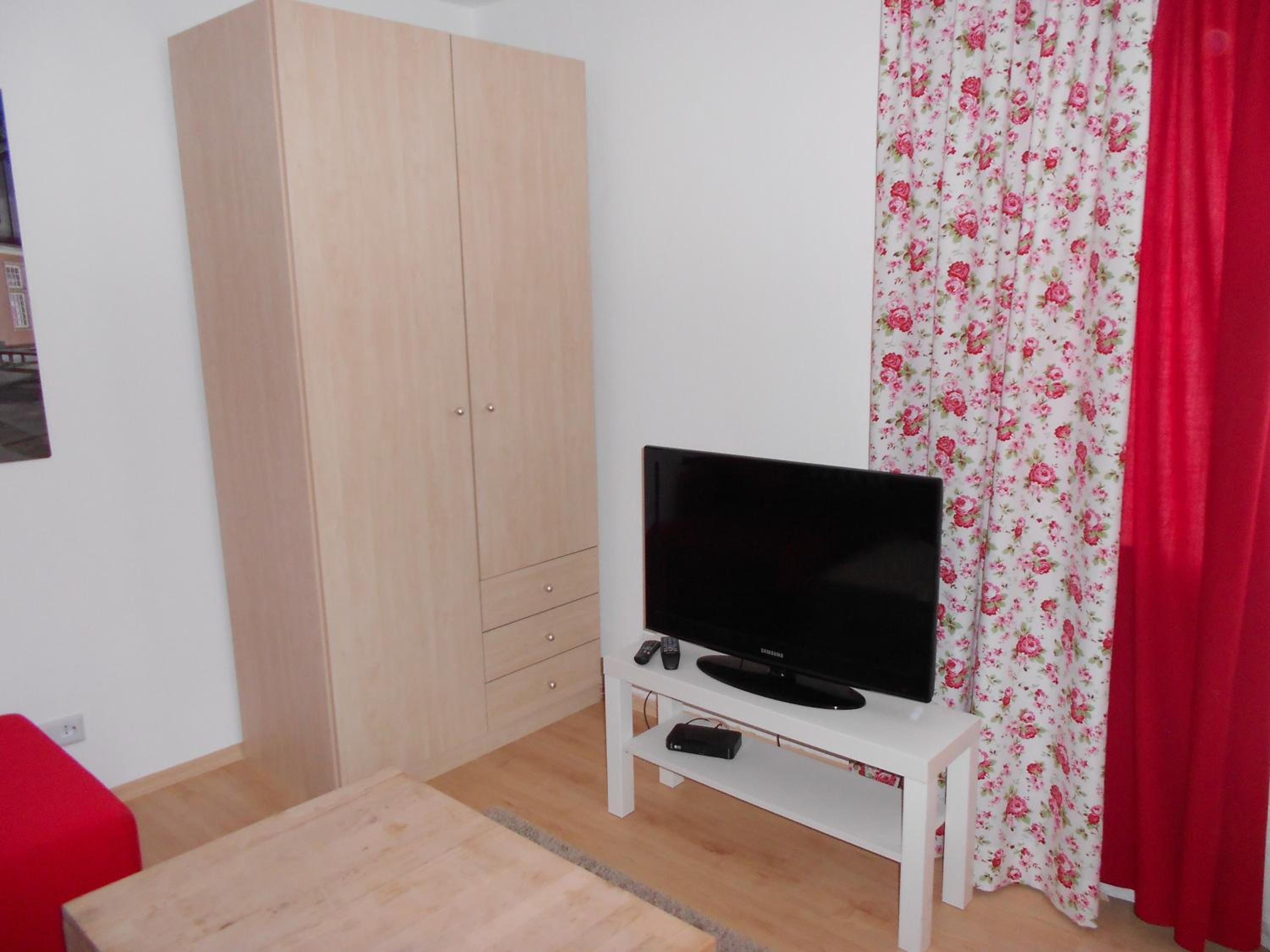 Two-Bedroom Apartment - Photo 1