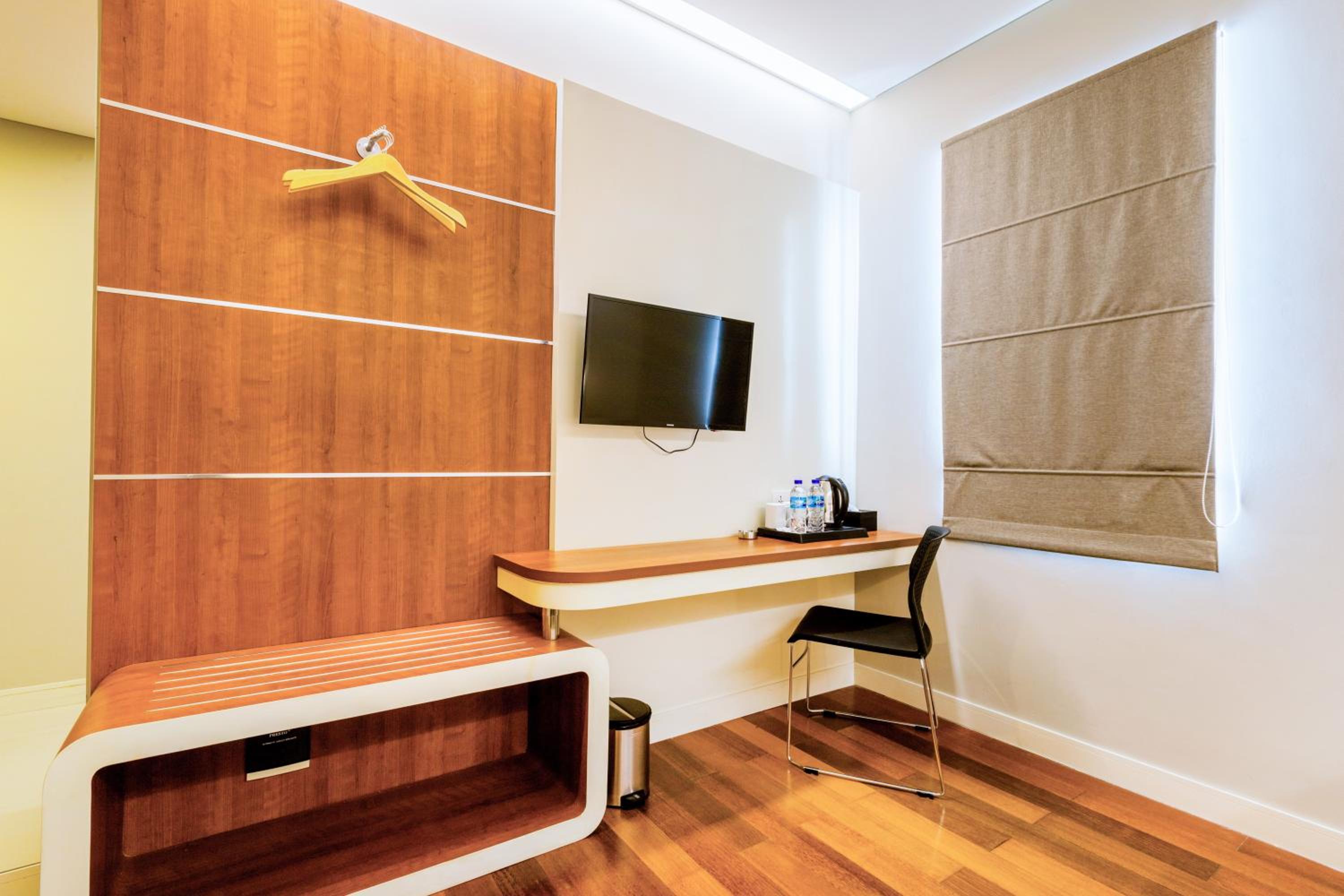 Deluxe Double or Twin Room photo 3