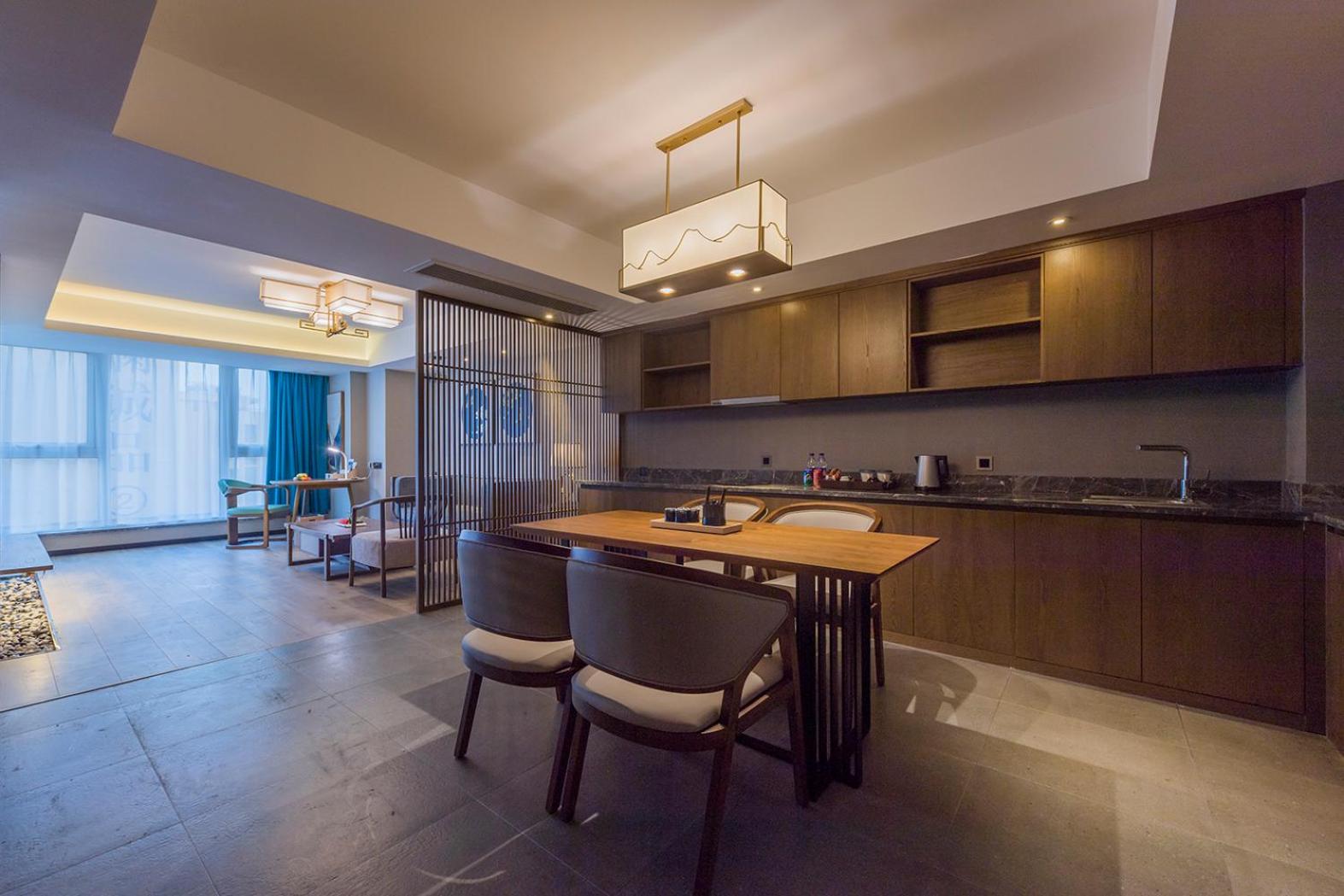 Suite with Sky View photo 2