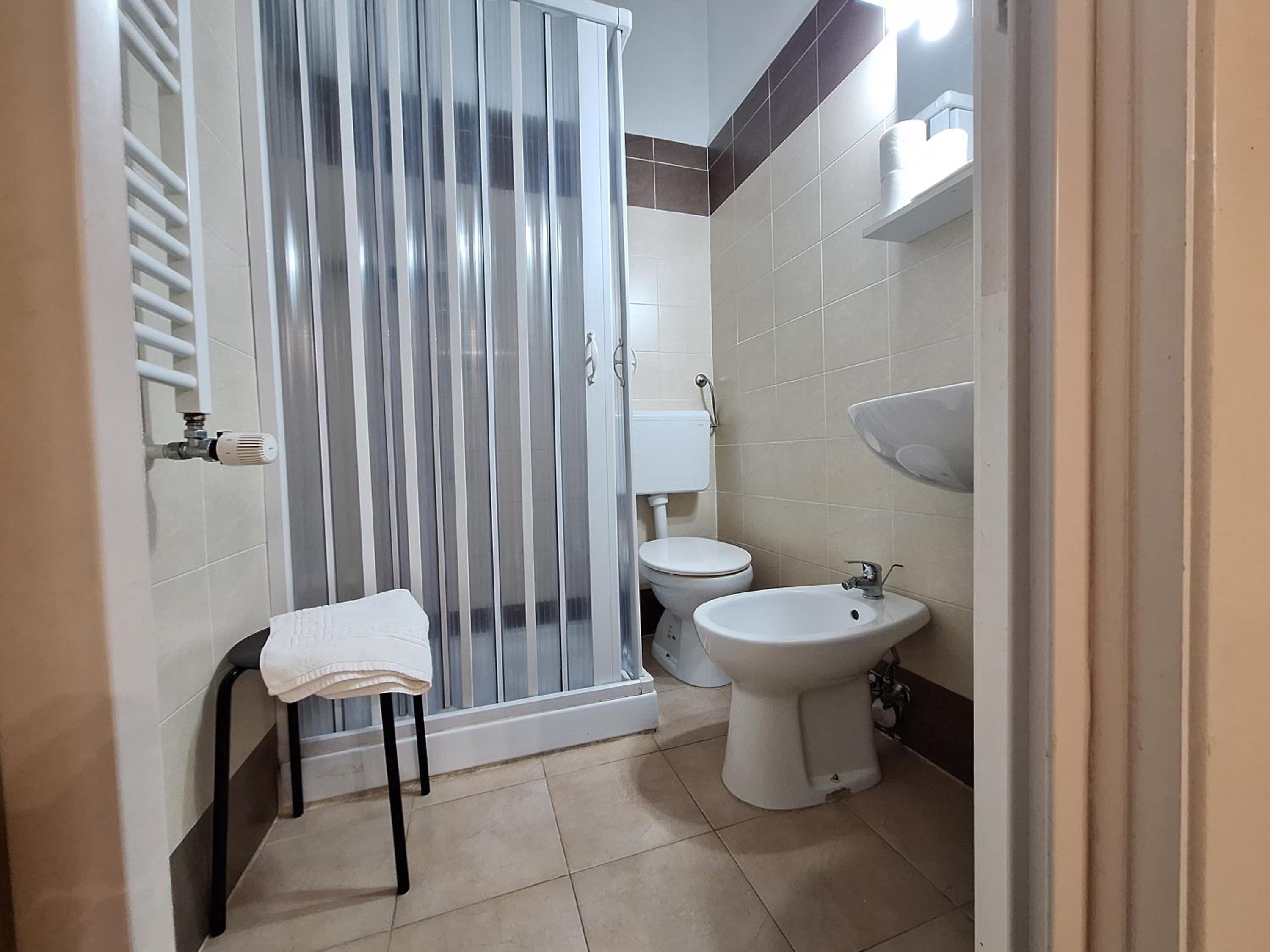 Small Double Room photo 1