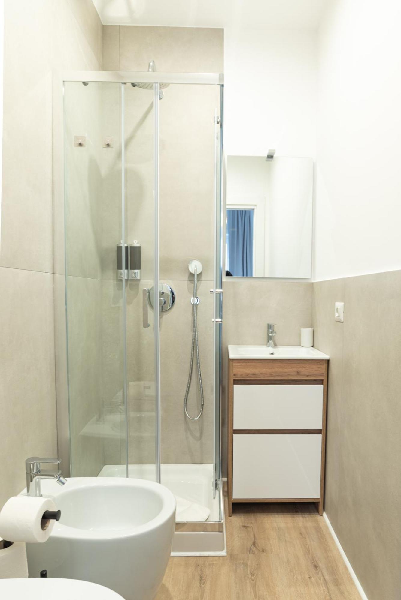 Deluxe Room (2 Adults + 1 Child) photo 3