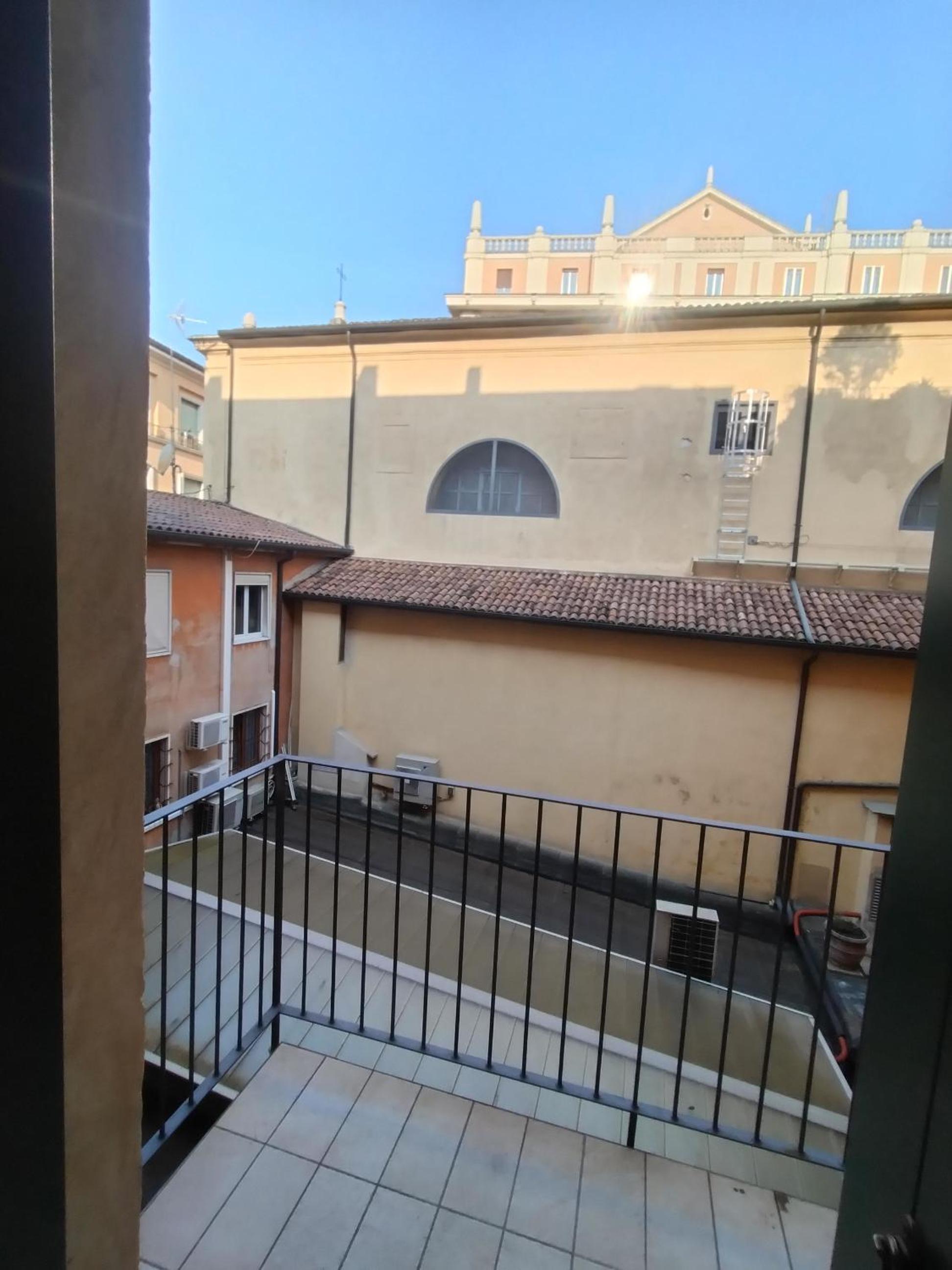 Superior One-Bedroom Apartment with Balcony - Photo 5