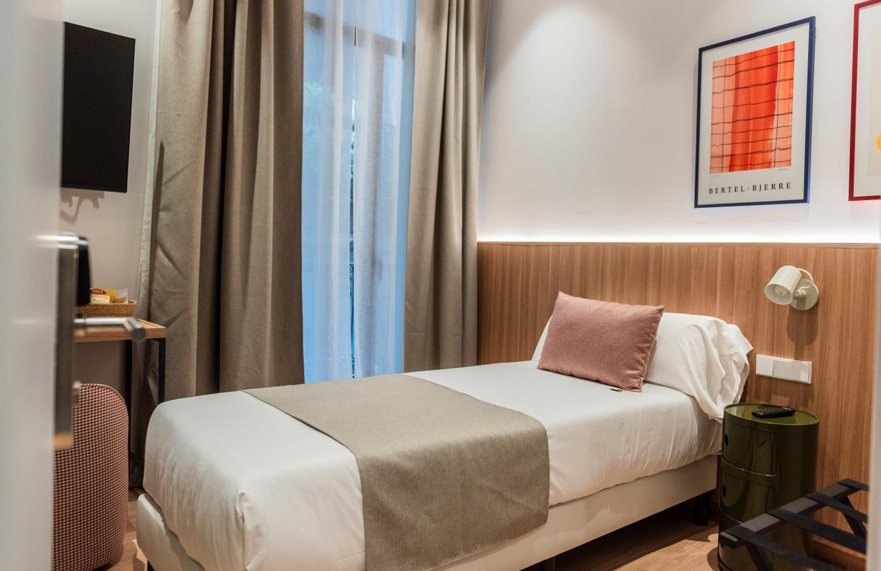 Superior Single Room photo 3