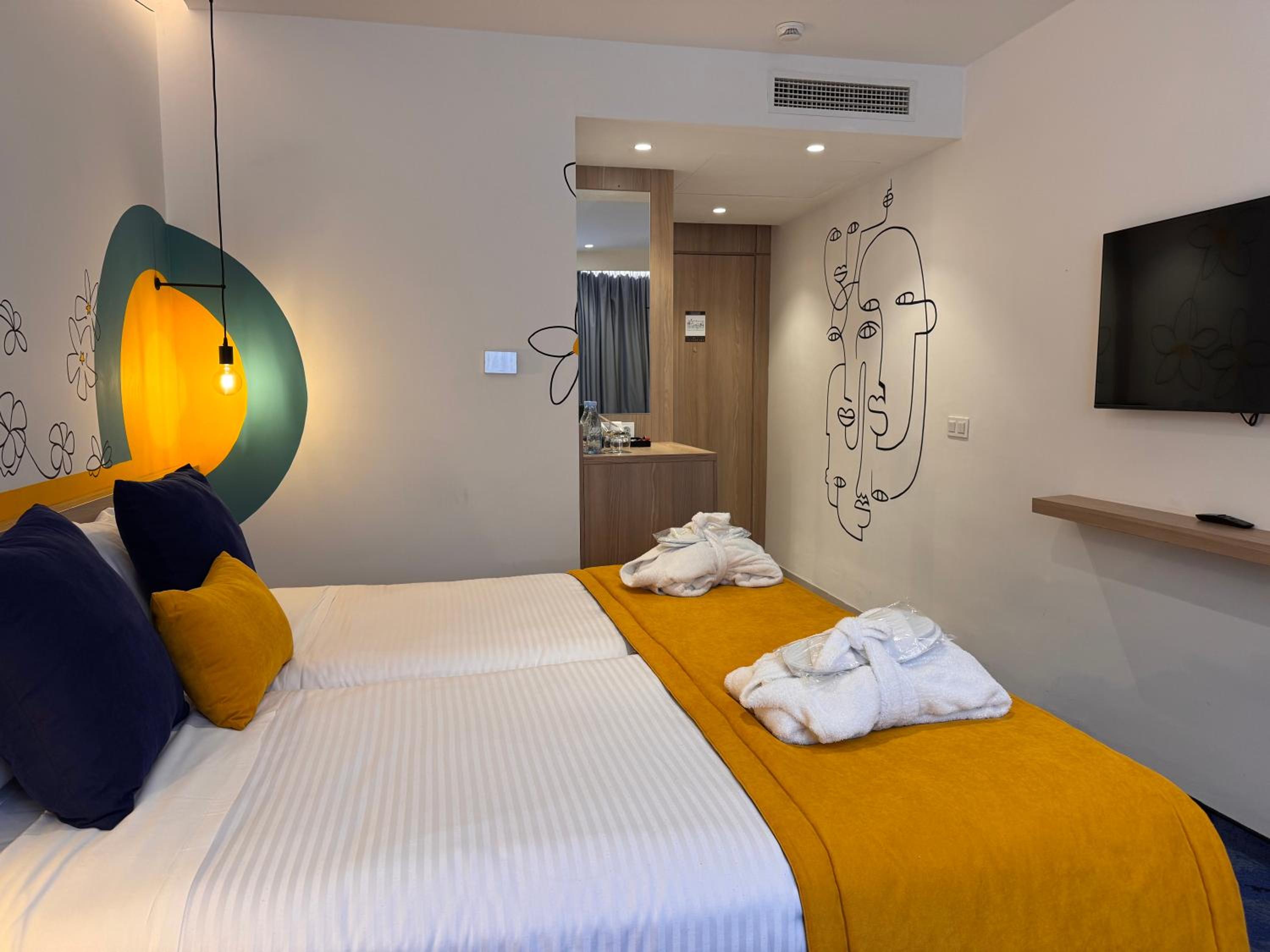 Executive Triple Room - Photo 11