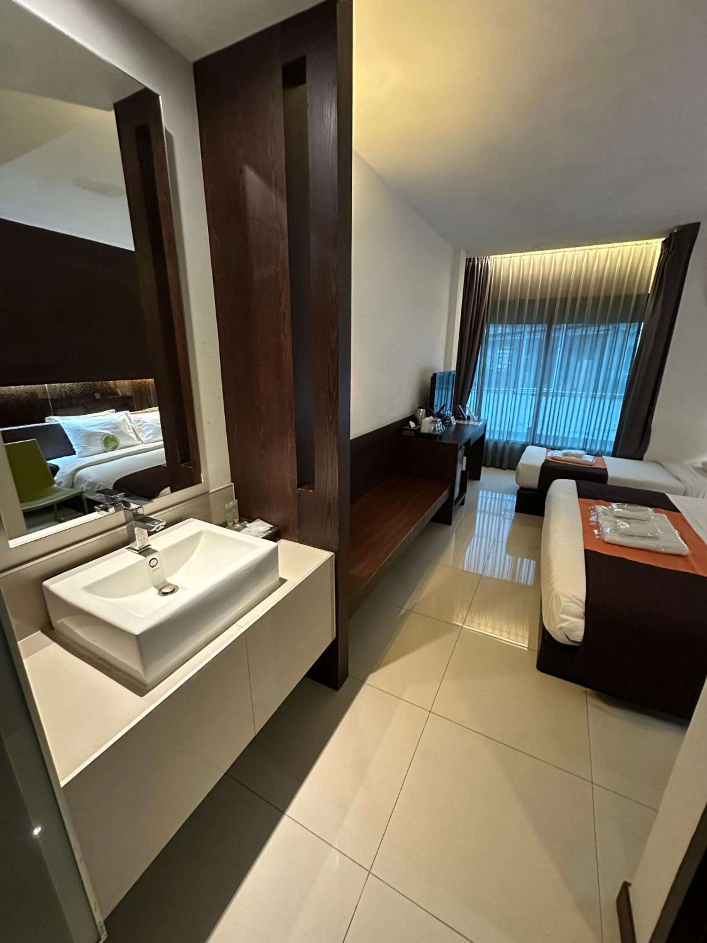Deluxe Triple Room photo 2
