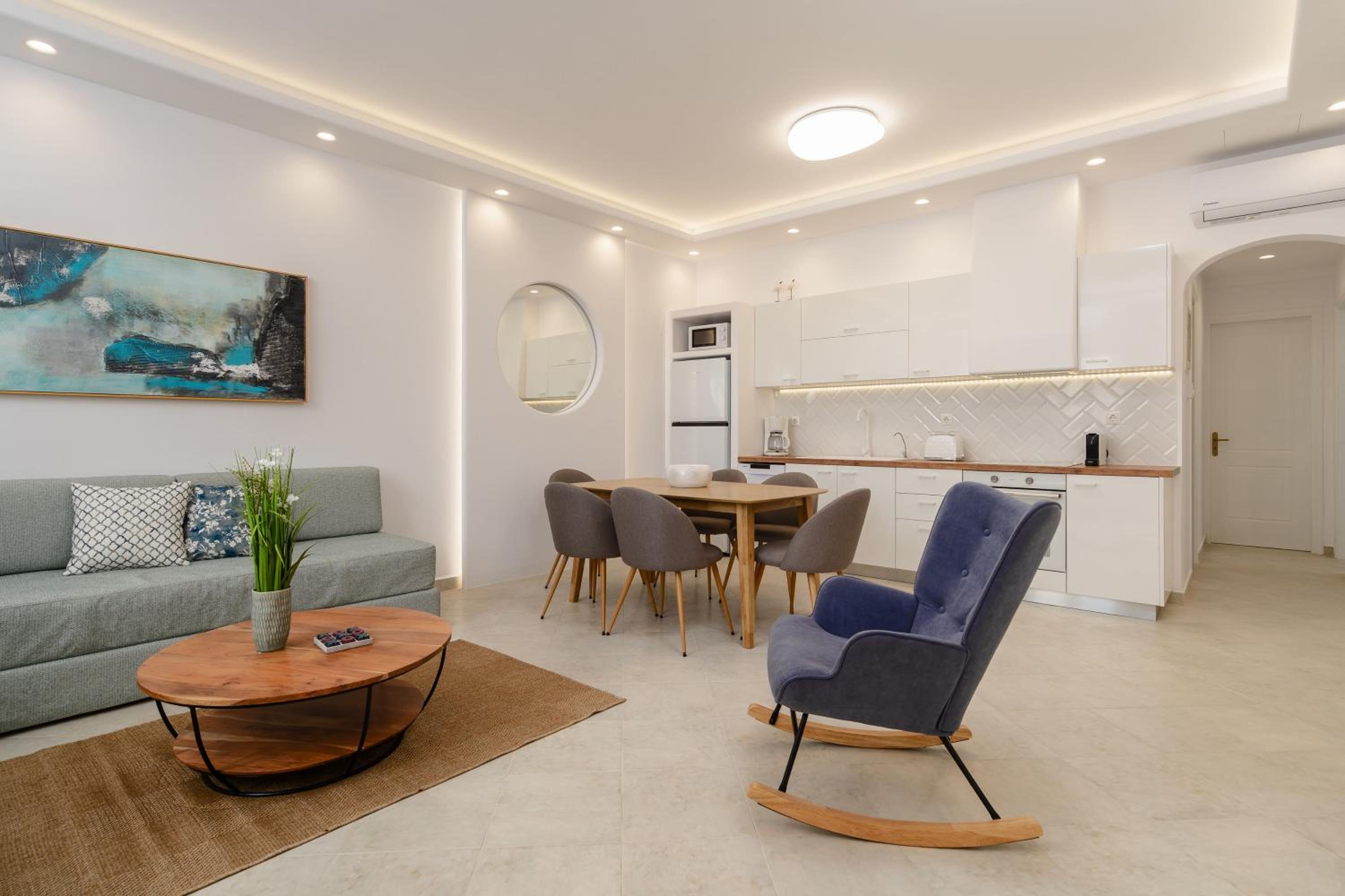 Three-Bedroom Apartment - Photo 17