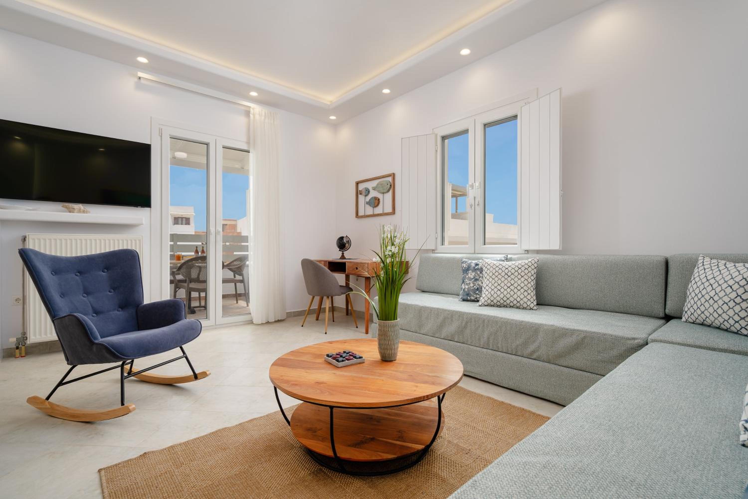 Three-Bedroom Apartment - Photo 13