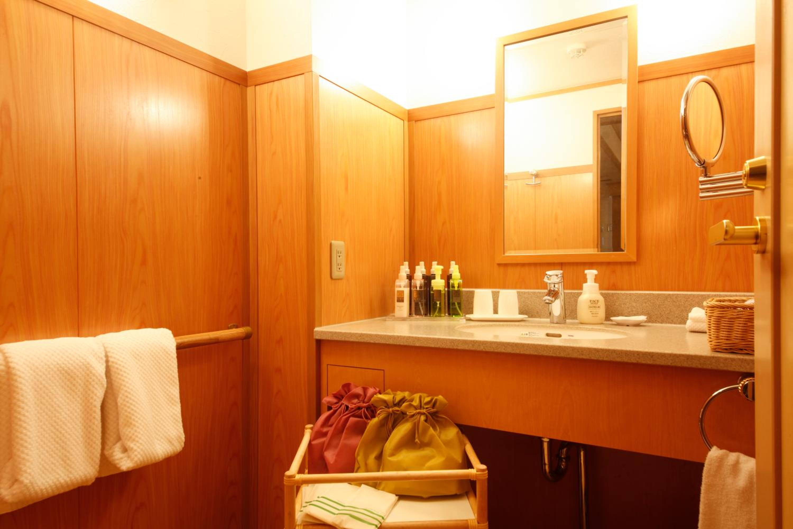 Japanese Western Style Suite Room with Open Air Bath with Buffet Dinner - Non-Smoking - Main Wing - Photo 2