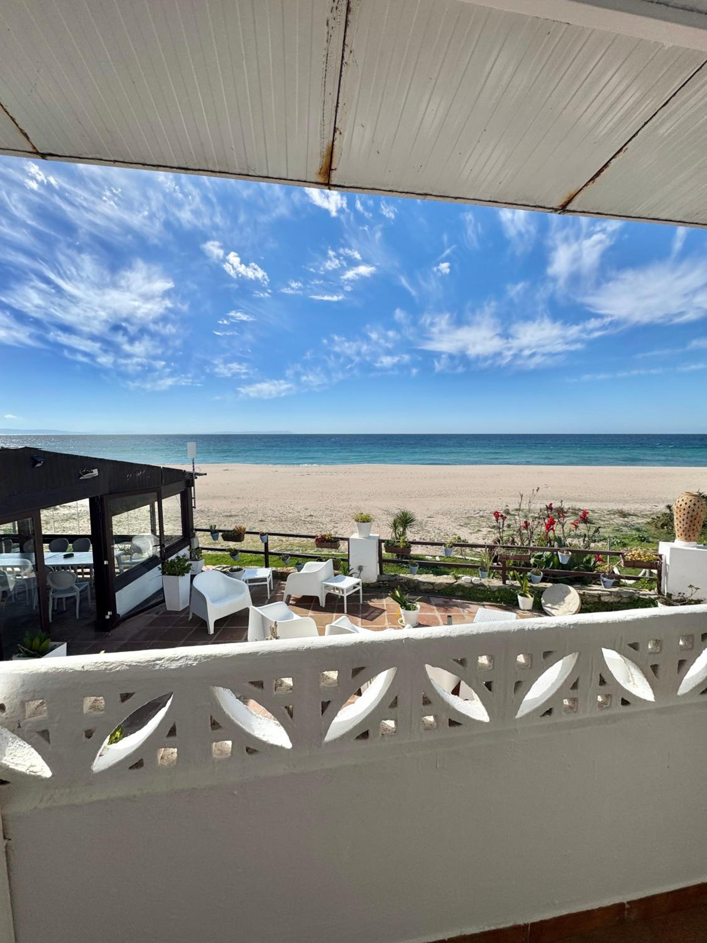 Double or Twin Room with Sea View photo 3