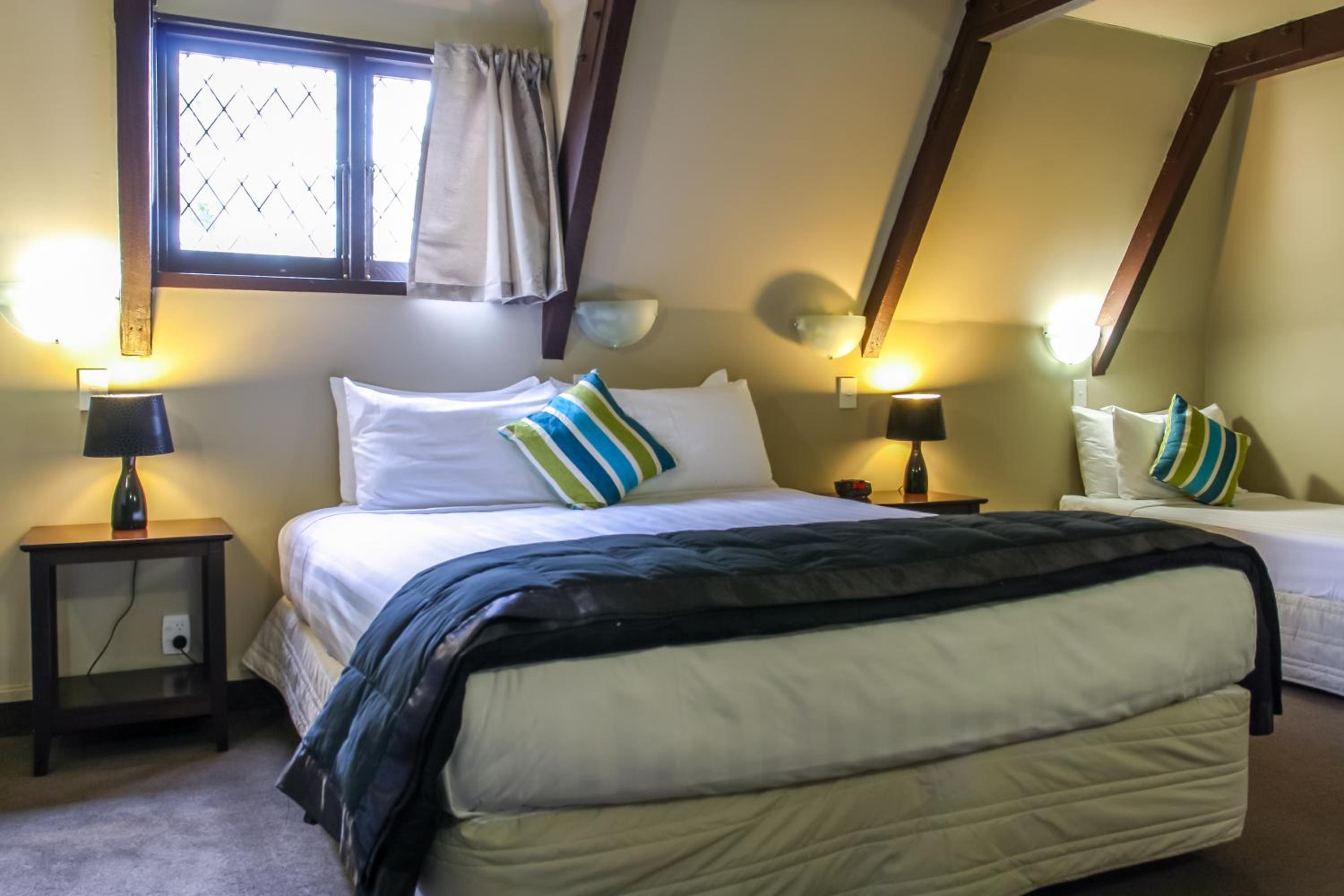One-Bedroom Apartment - Photo 3