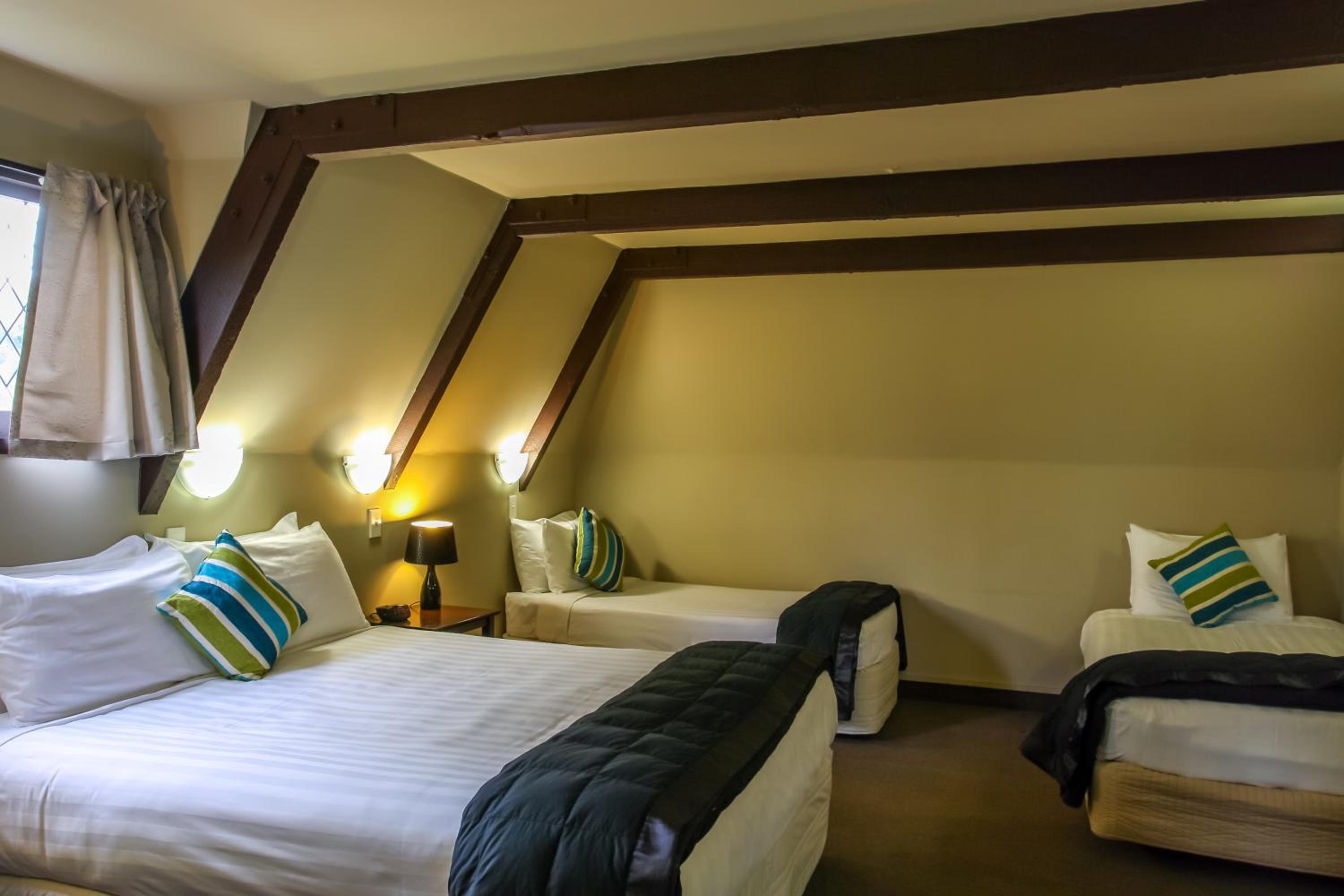One-Bedroom Apartment - Photo 1