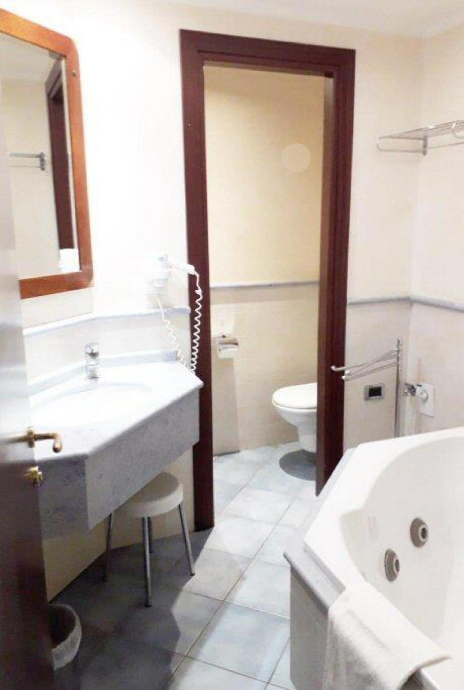 Standard Double or Twin Room with Balcony photo 1