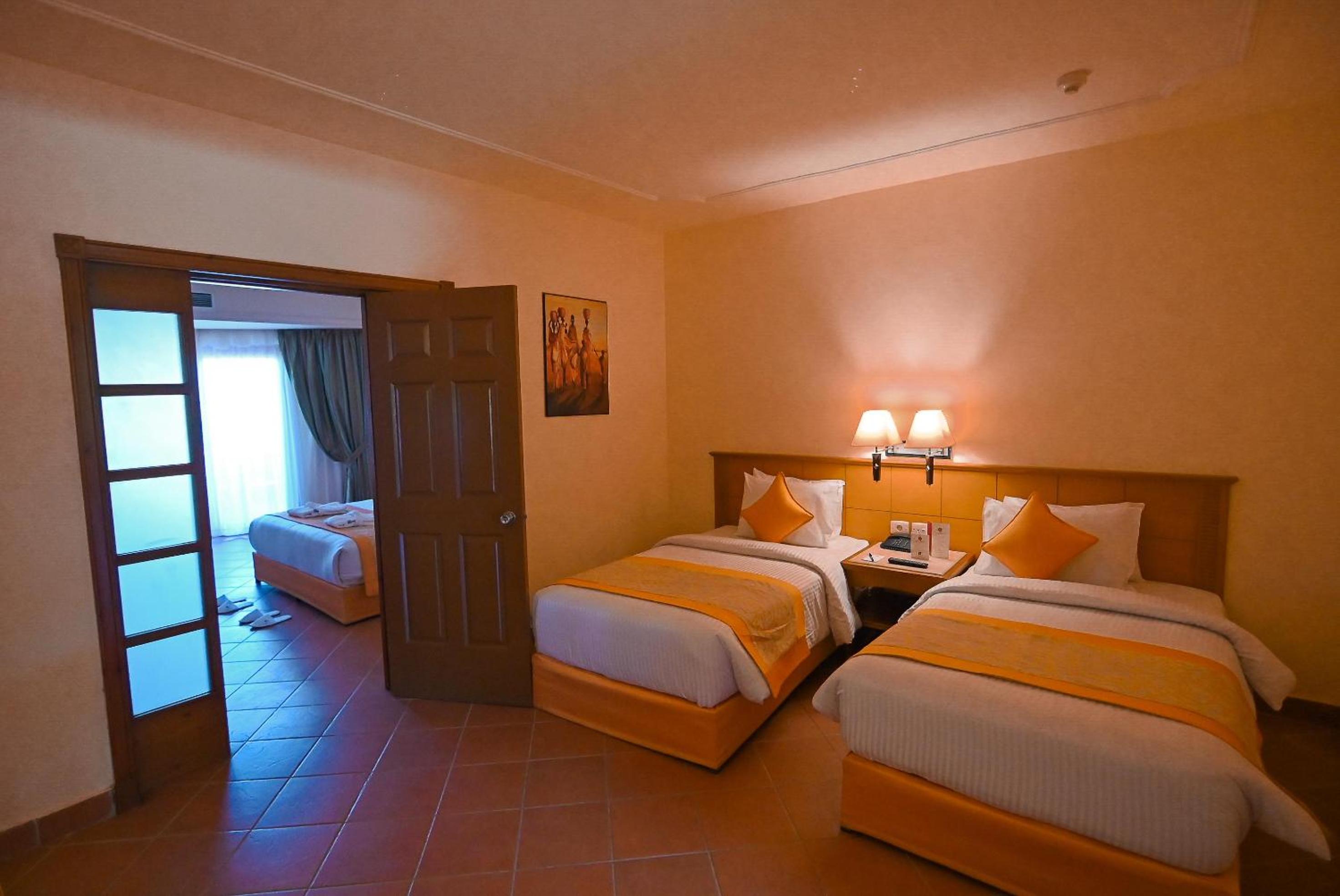 Family Quadruple Suite