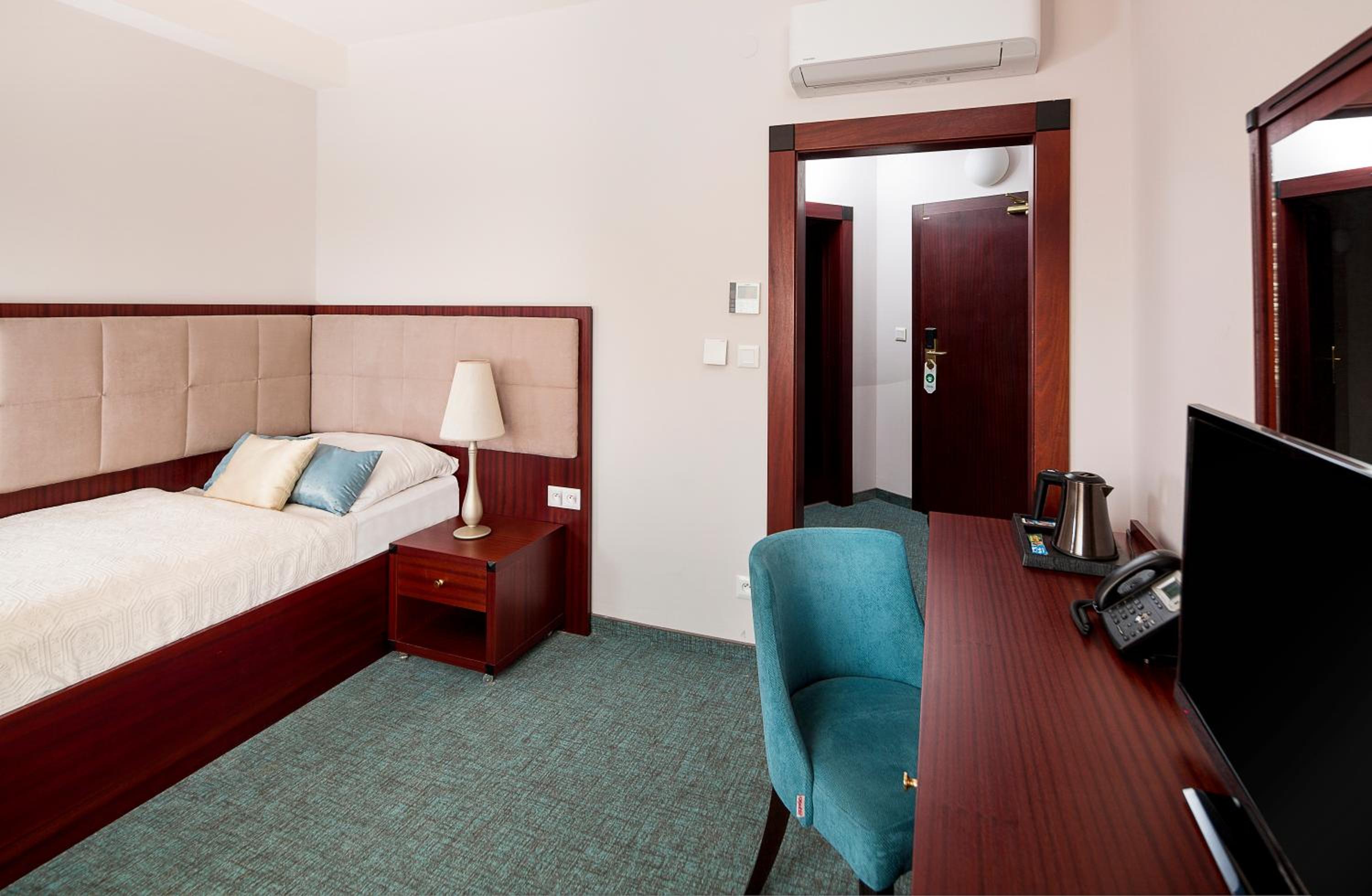 Single Room photo 1