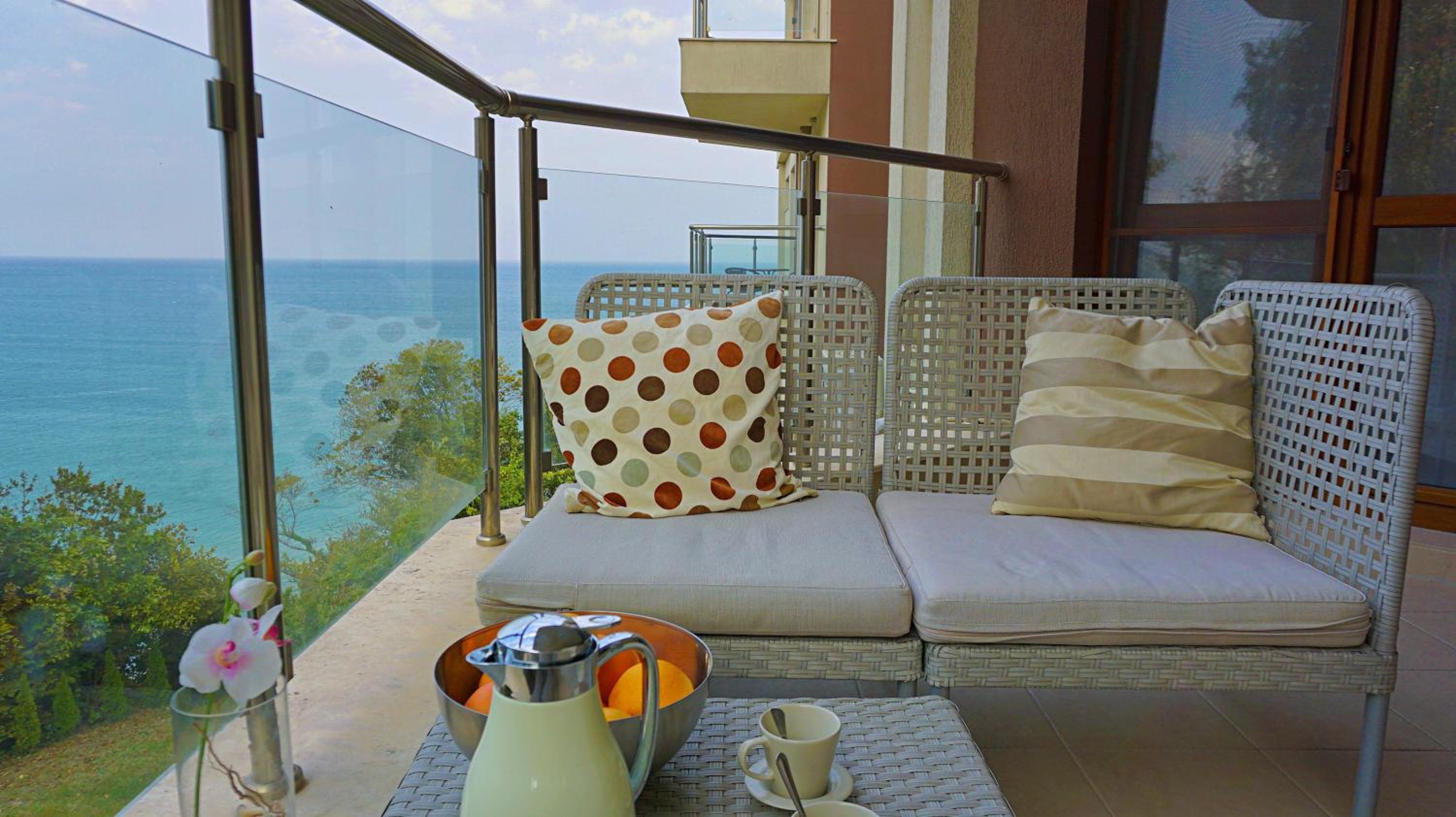 Apartment with Sea View photo 2