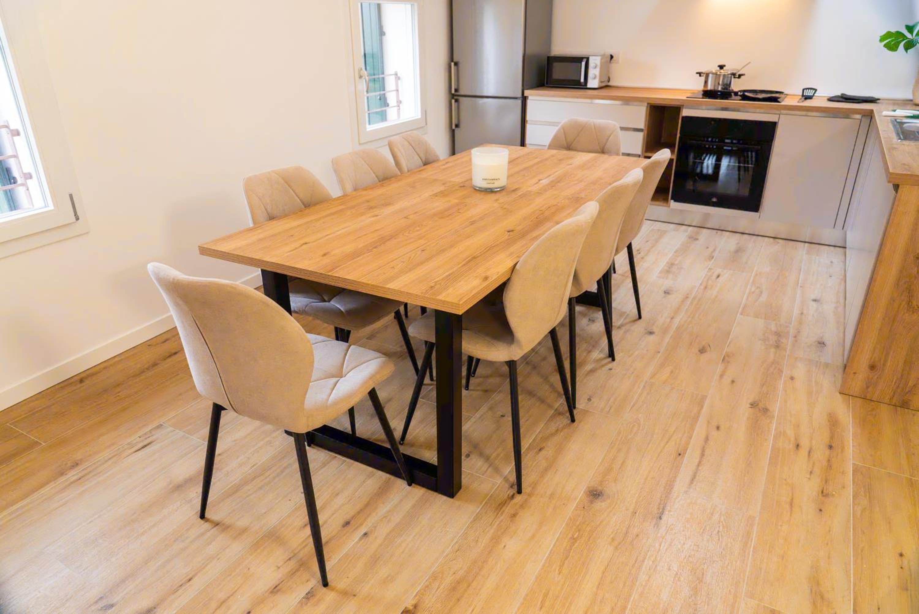 Three-Bedroom Deluxe Apartment