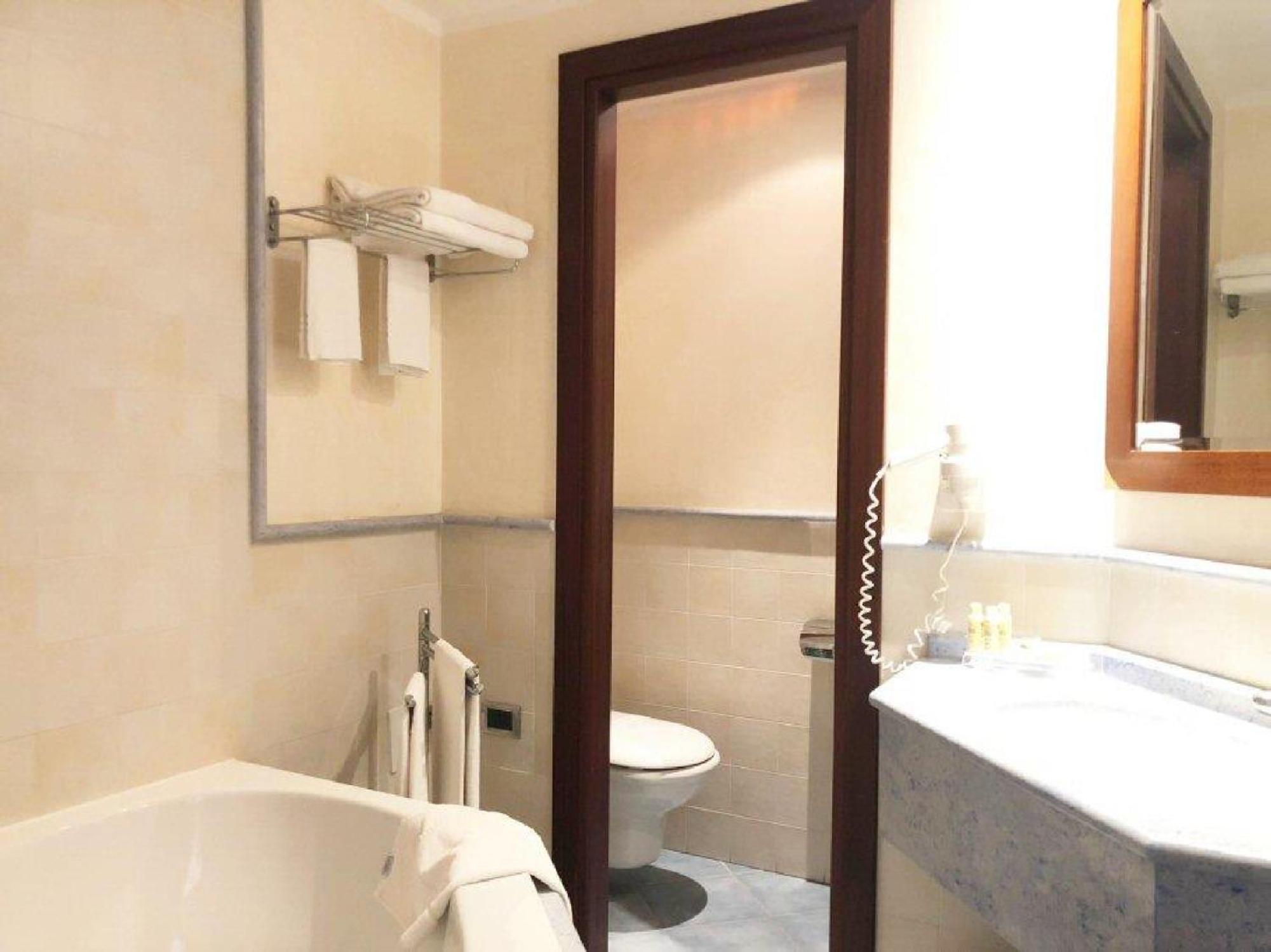 Superior Double or Twin Room with Terrace