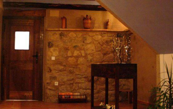 Two-Bedroom Apartment (5 Adults) photo 3