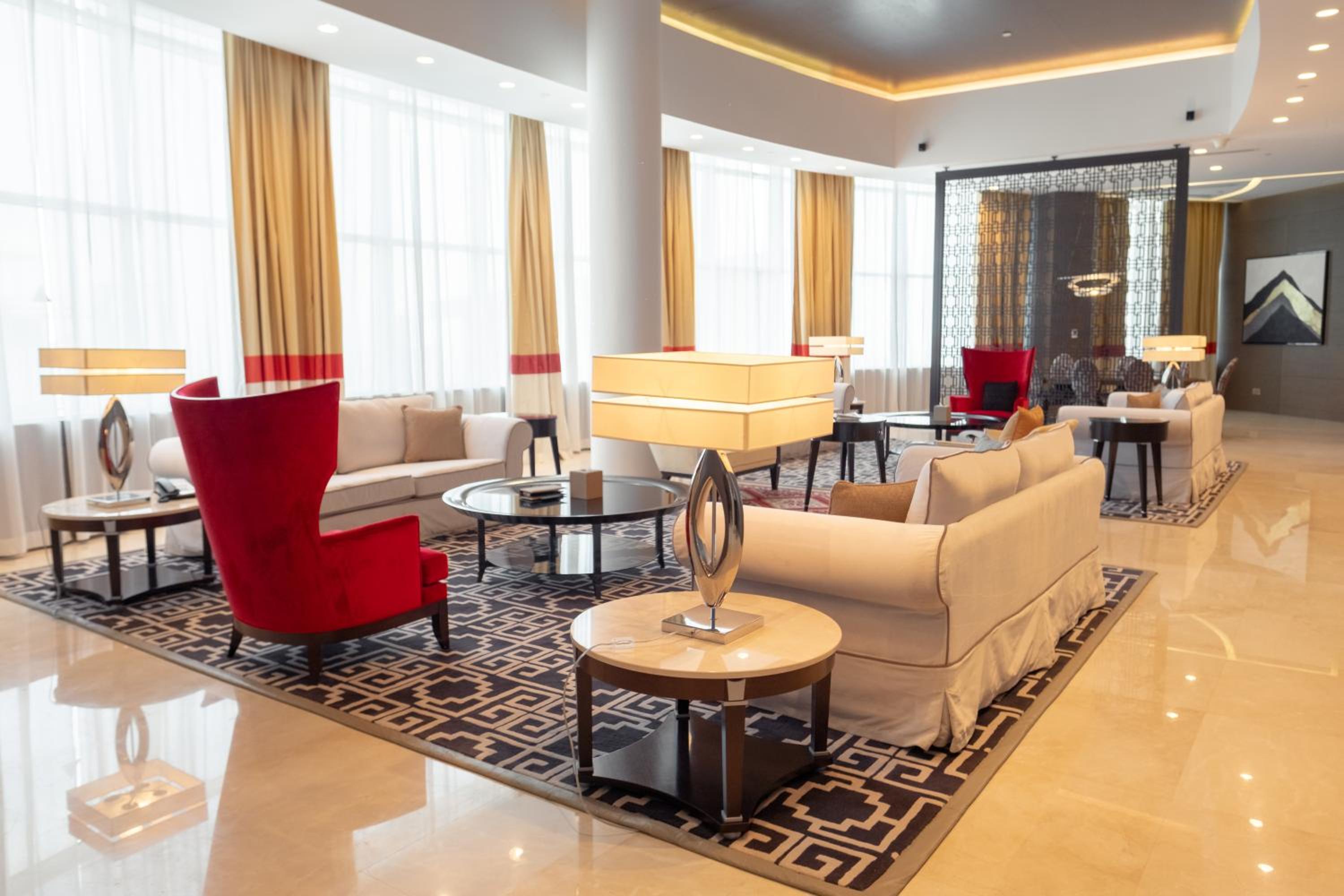 Pullman Two-Bedroom Penthouse with Kitchen and Spa Bath - Lounge Access