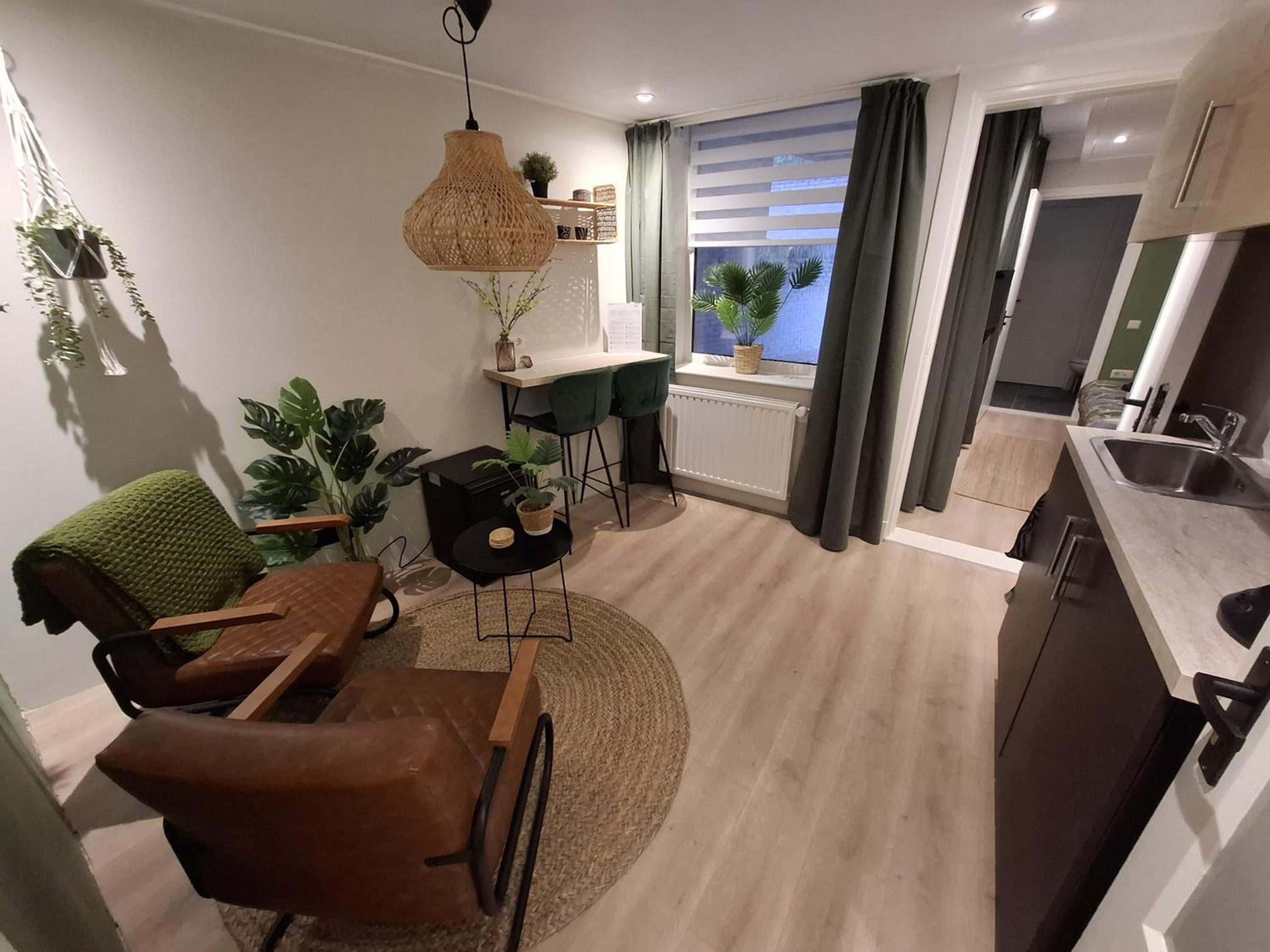 Double or Twin Room with Bathroom
