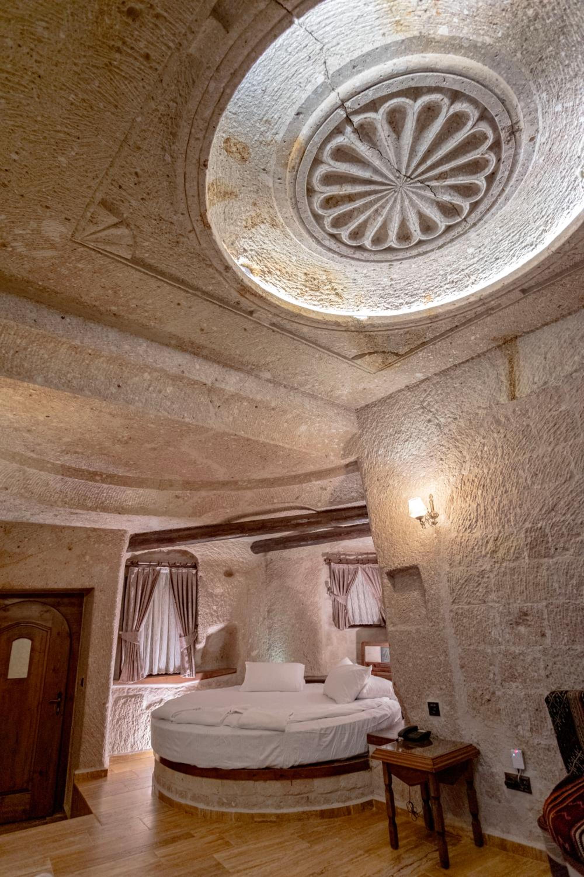Deluxe Suite - Photo 3