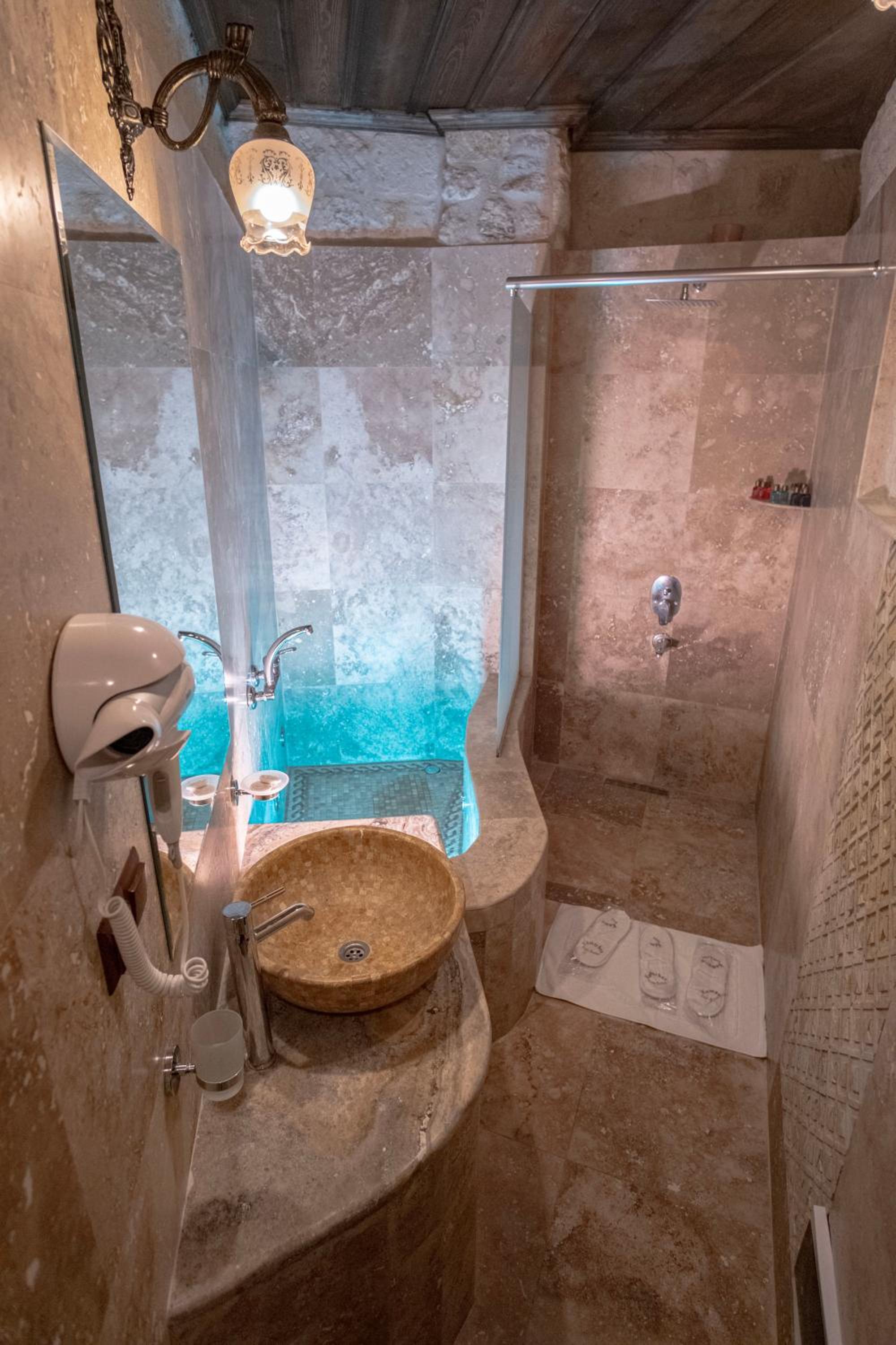 Junior Suite - Photo 6