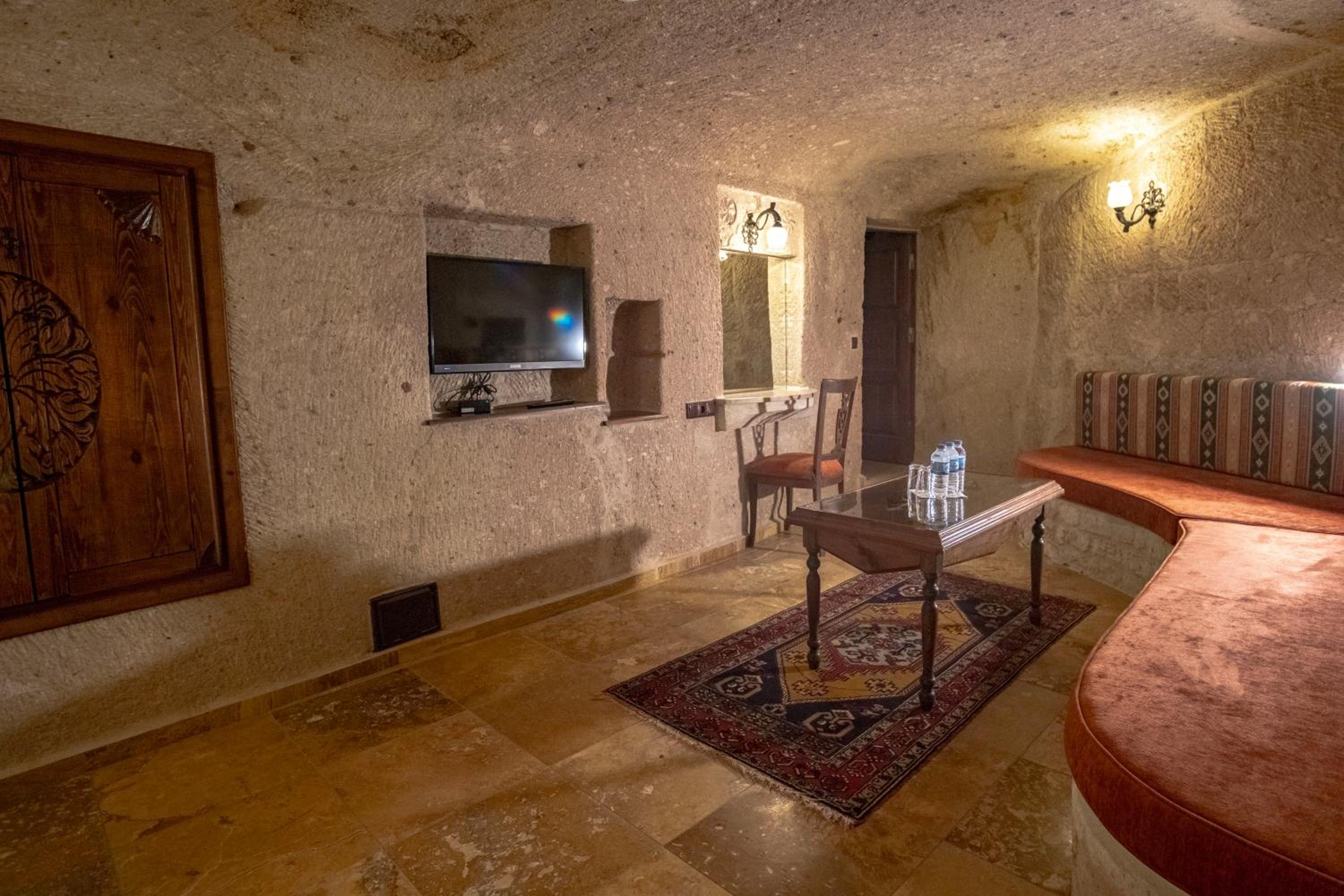 Junior Suite - Photo 1
