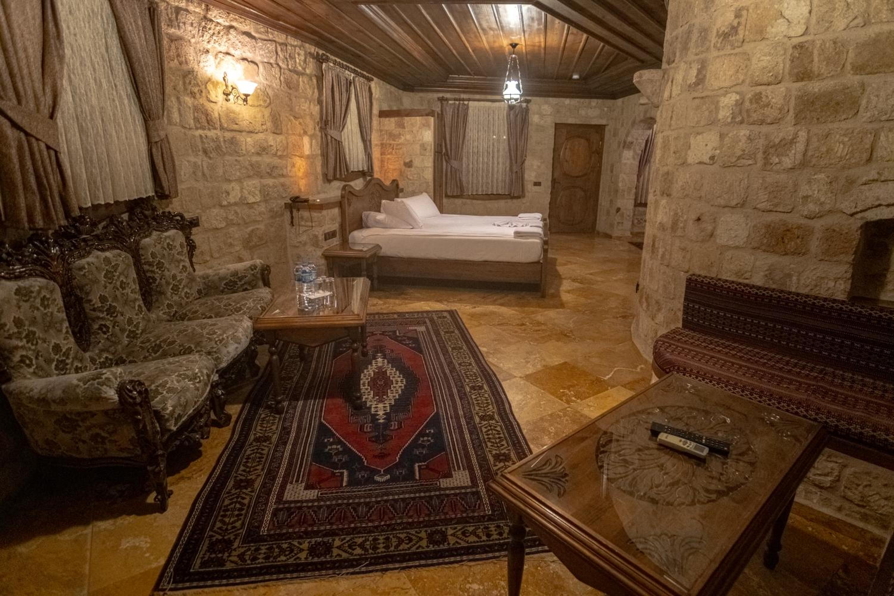 Suite - Photo 4